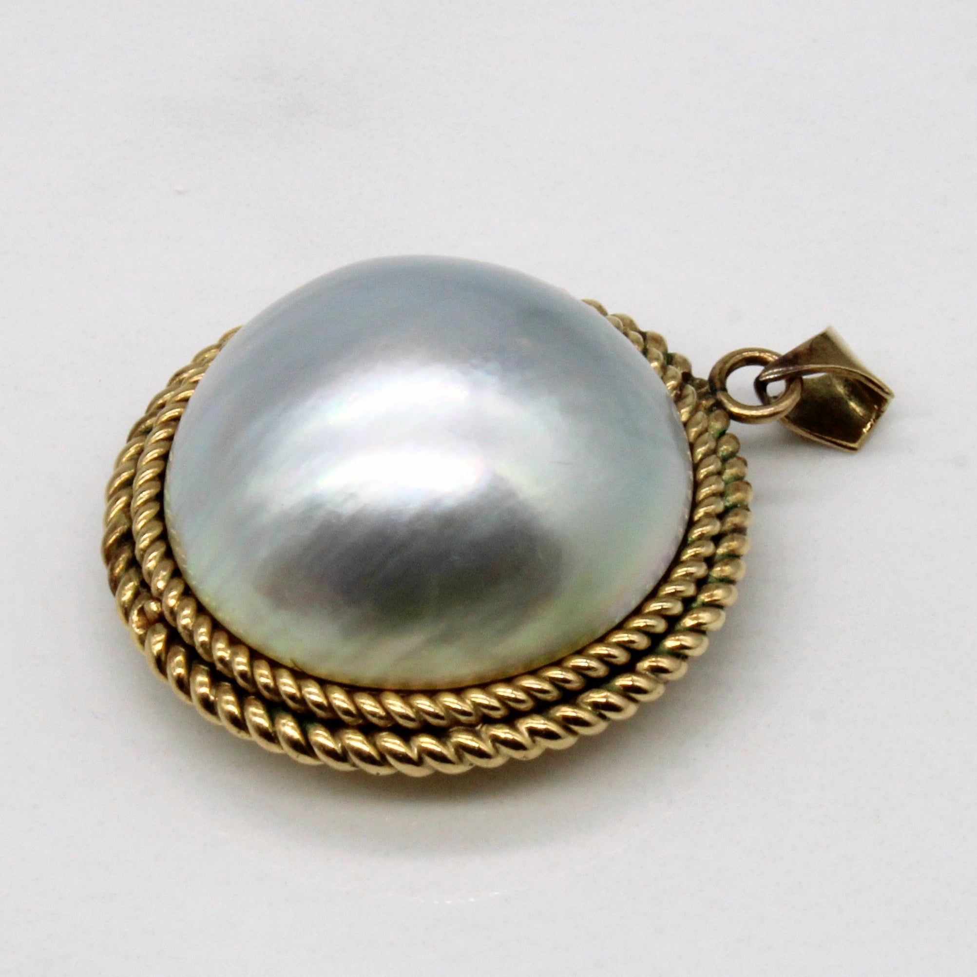 Mabé Pearl Pendant