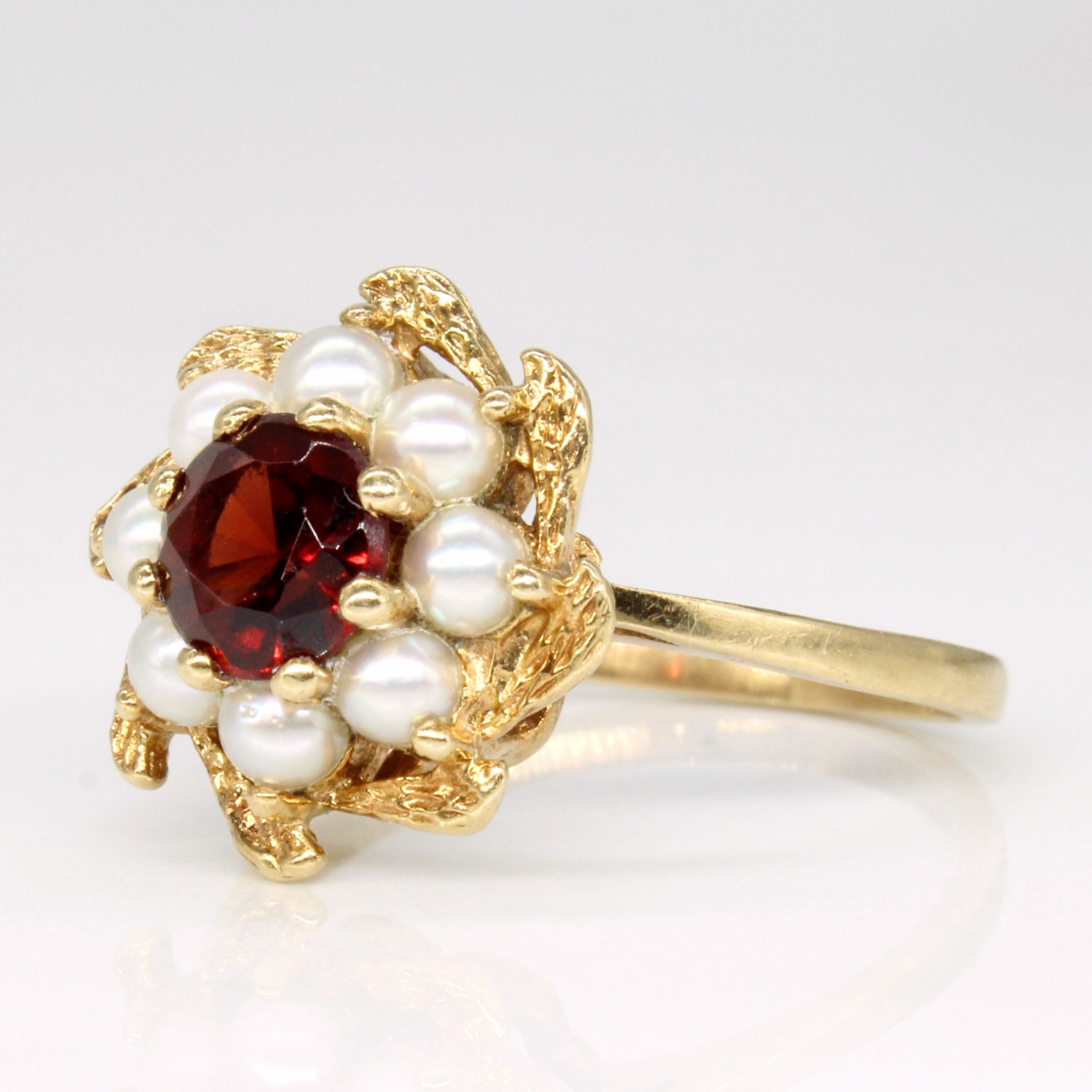 Garnet & Pearl Cocktail Ring | 0.90ct | SZ 6.75 |