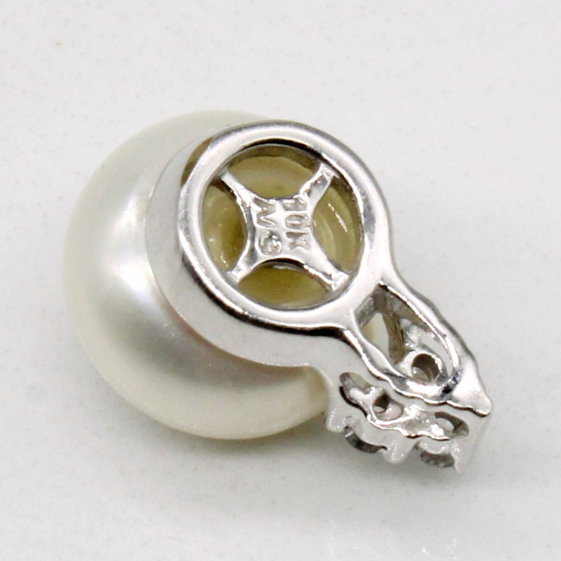 Button Pearl & Diamond Pendant | 0.06ctw |