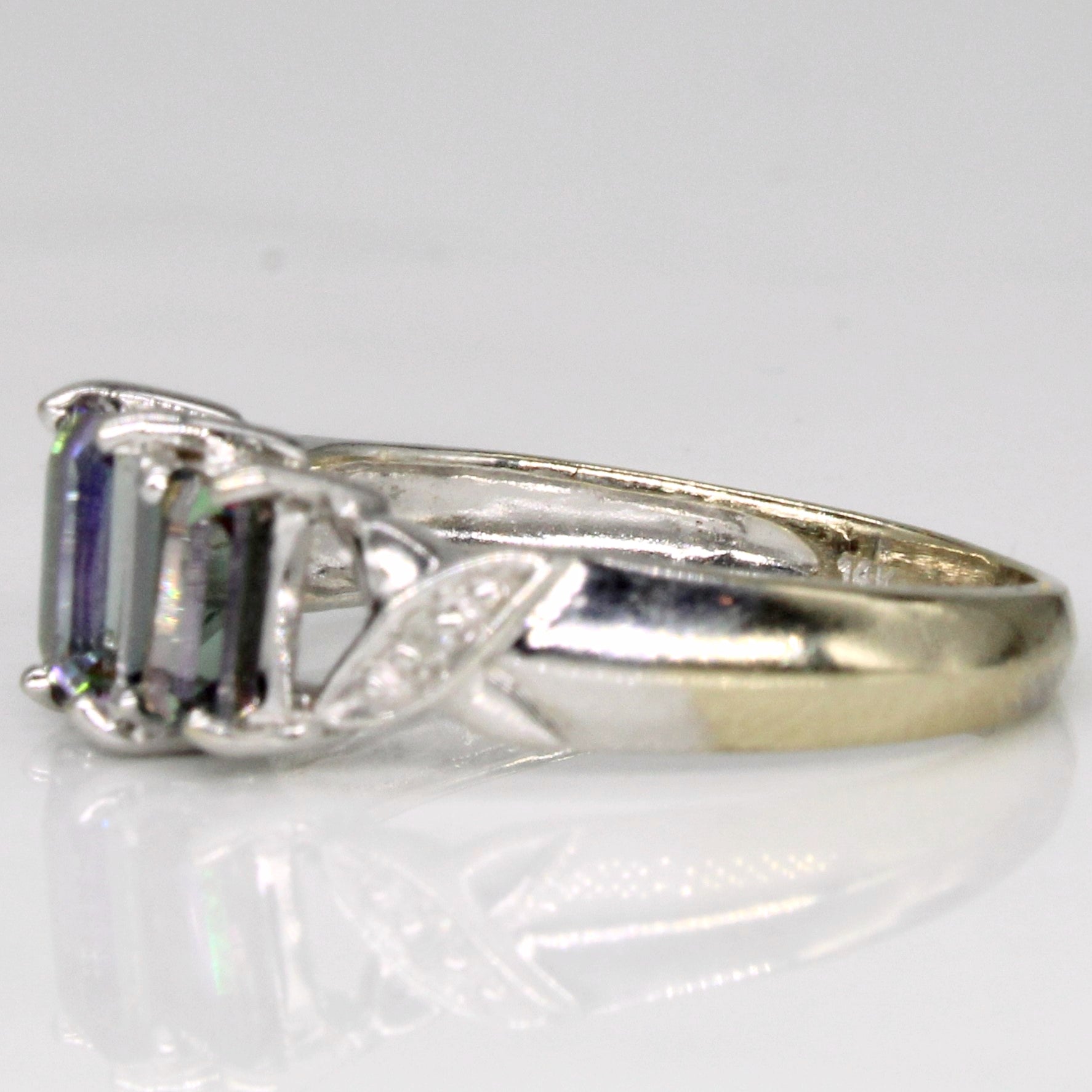 Bague cocktail en topaze mystique et diamants | 1,40 ct, 0,01 ct | Taille 5,75 | 
