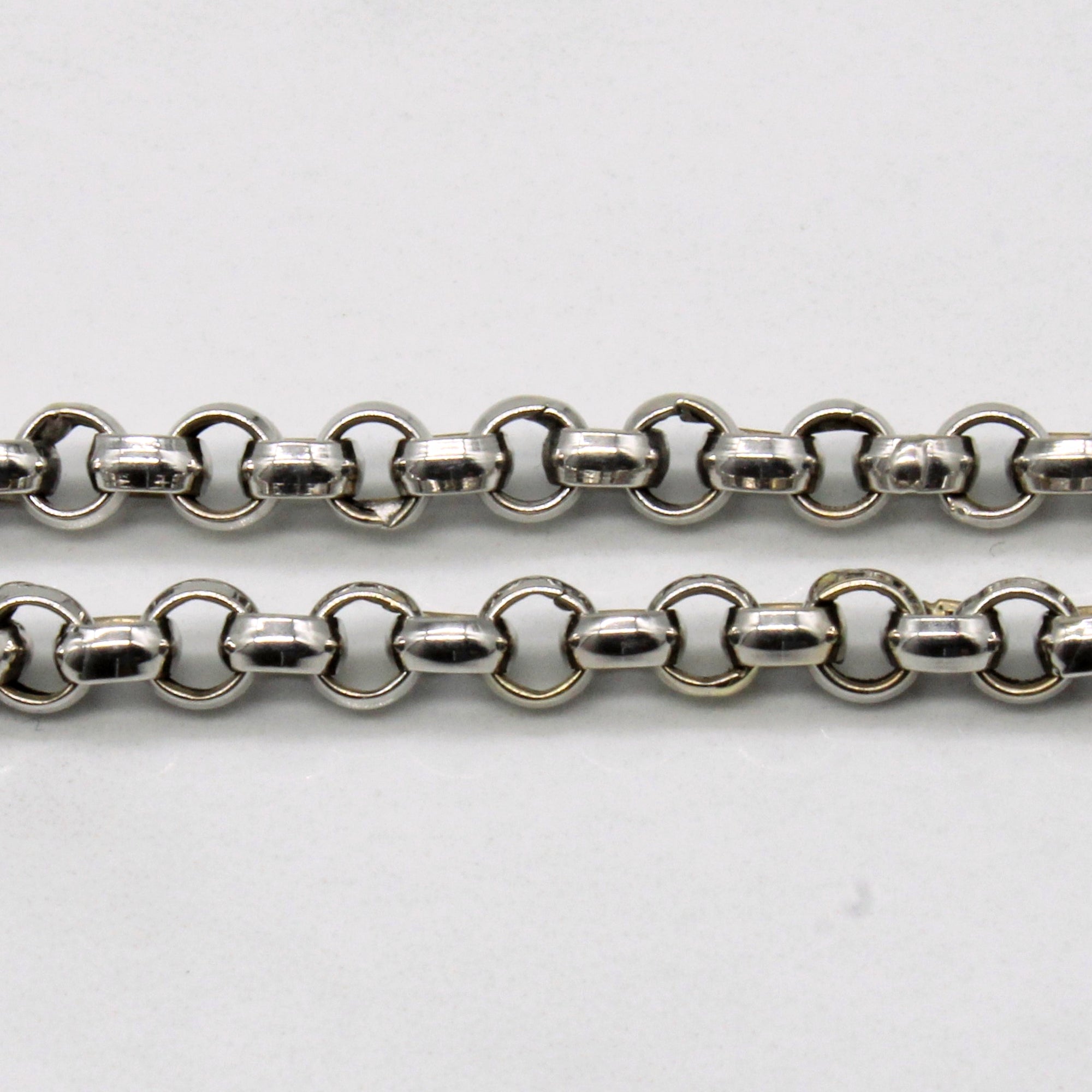 18k White Gold Circle Link Chain | 22