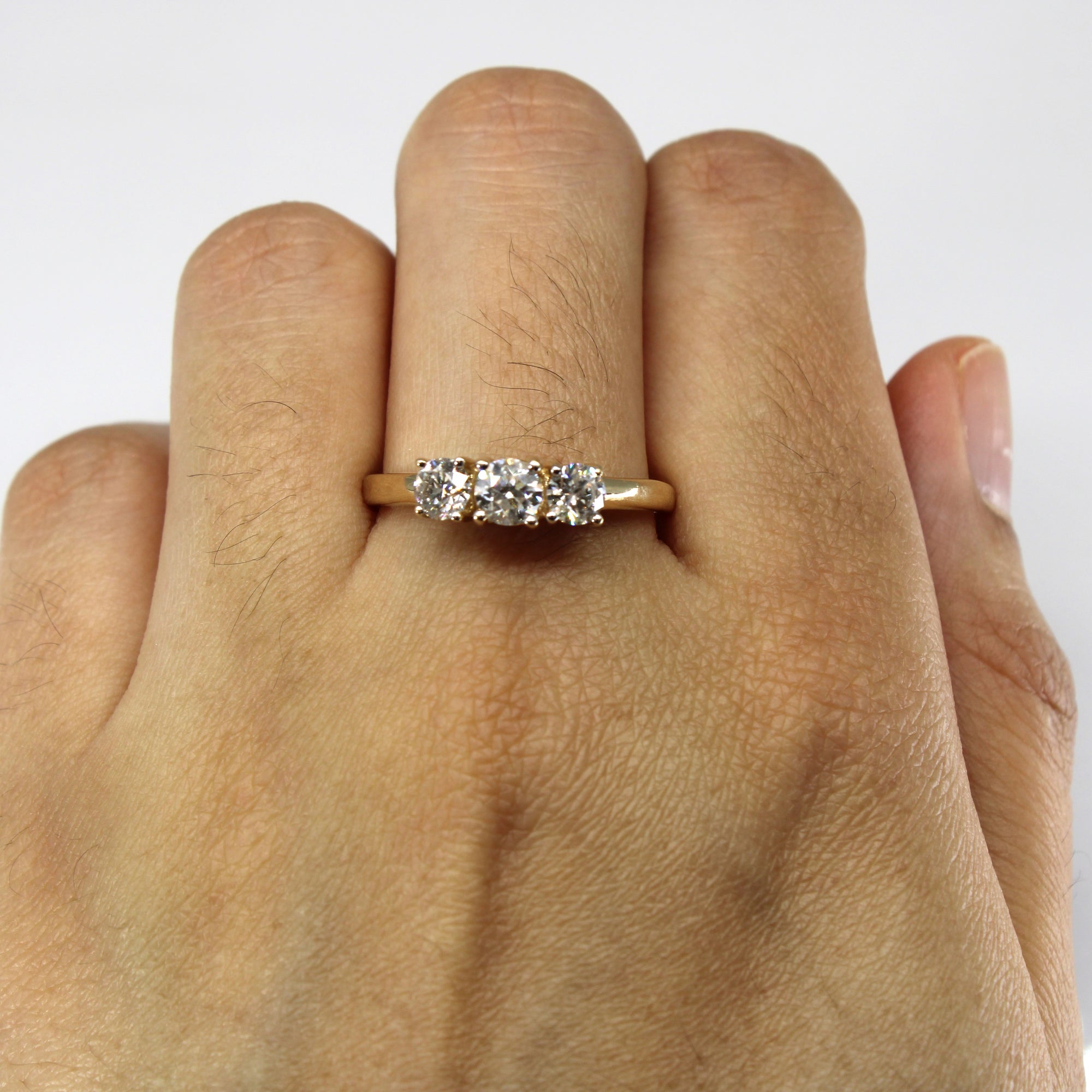 Three Stone Diamond Engagement Ring | 0.85ctw | SZ 10 |