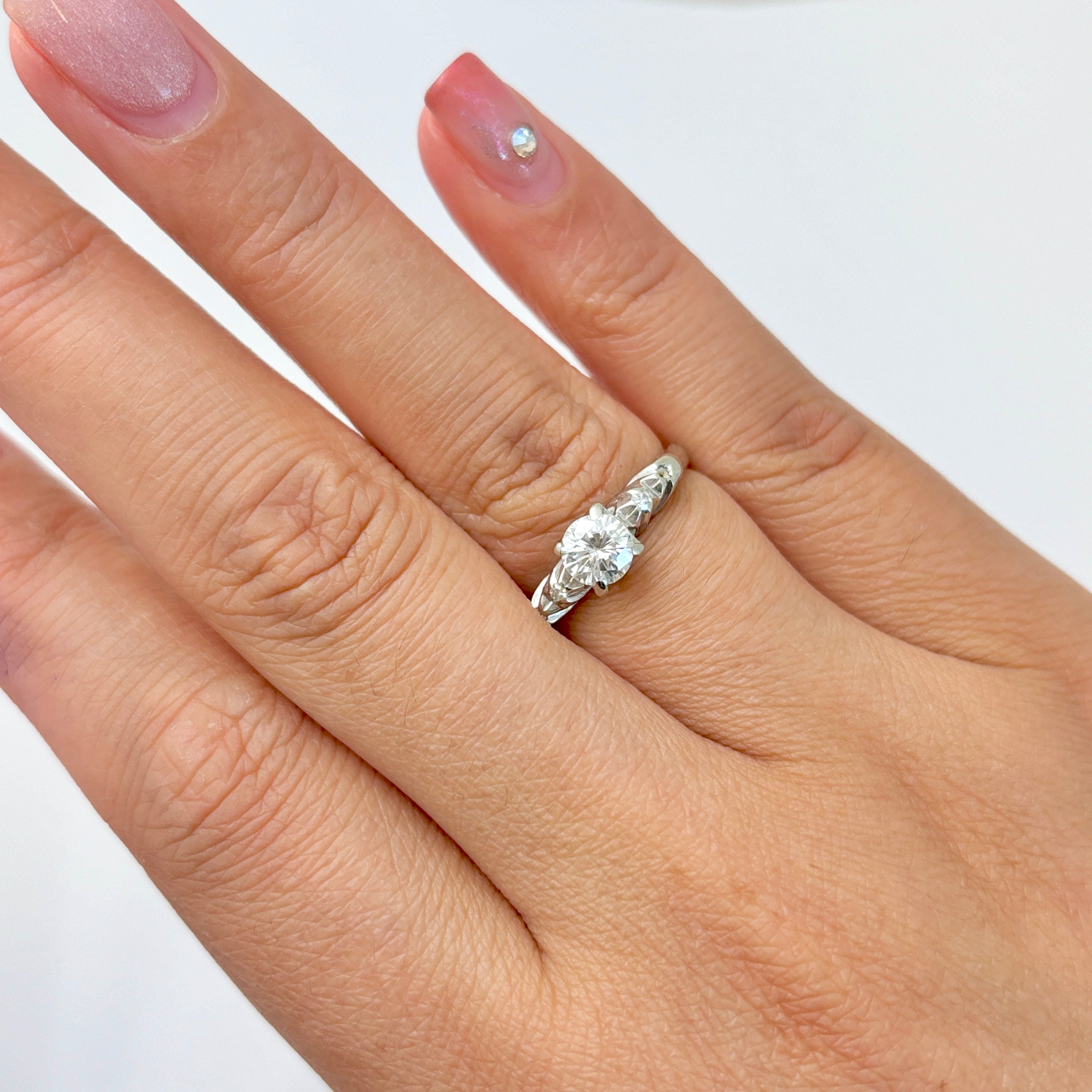 18k White Gold Diamond Engagement Ring | 0.60ctw | SZ 5.5