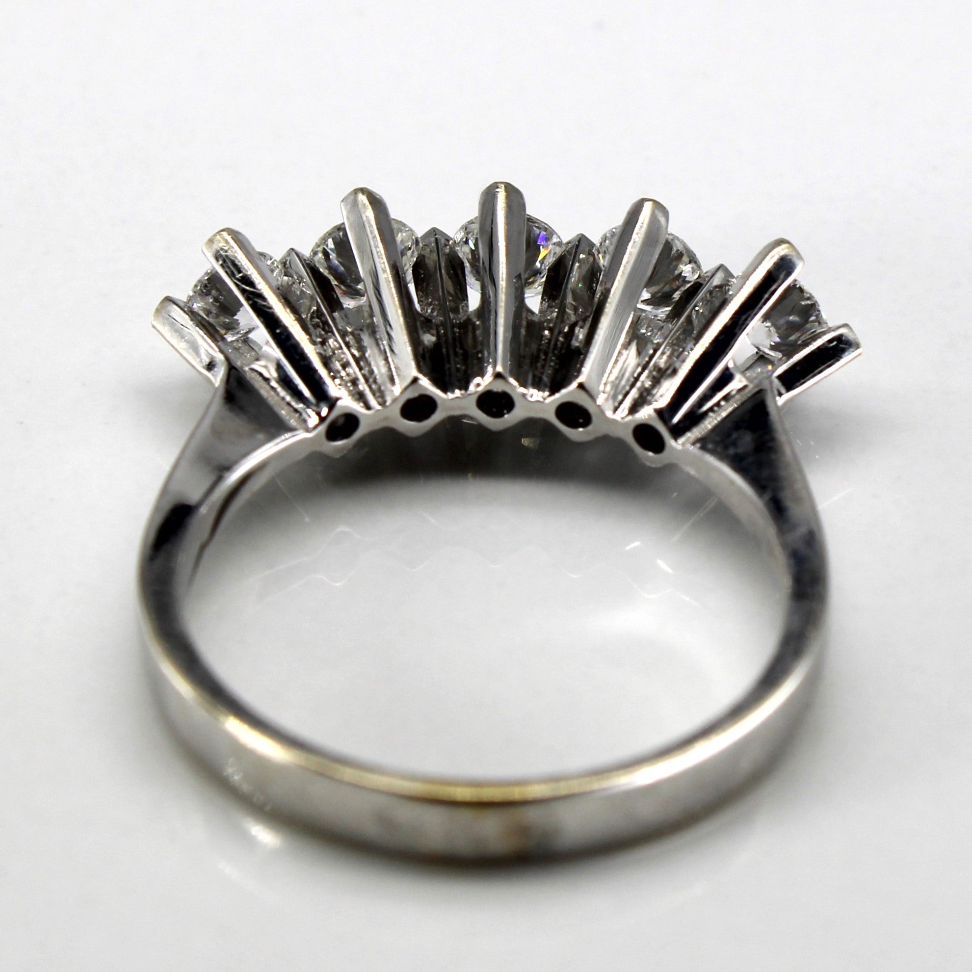 Bague en or 18 carats sertie de cinq diamants | 1 ct au total | Taille 8,25 | 