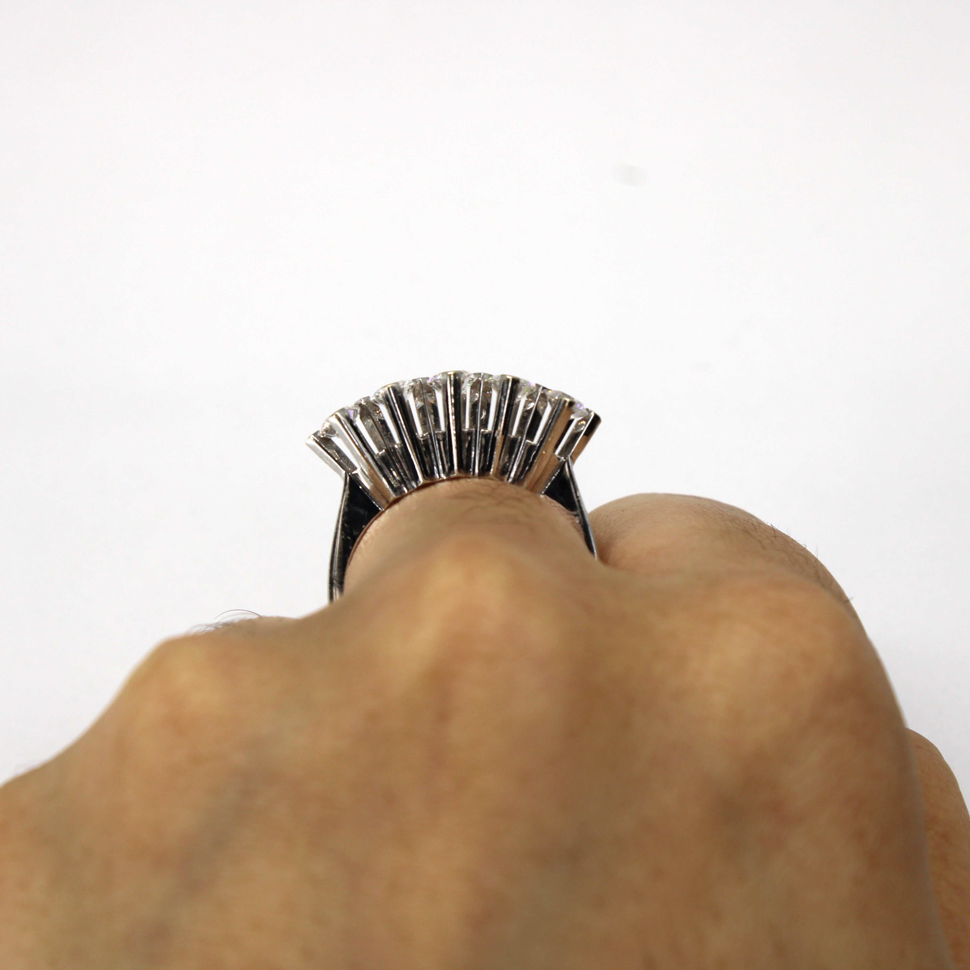 Bague en or 18 carats sertie de cinq diamants | 1 ct au total | Taille 8,25 | 