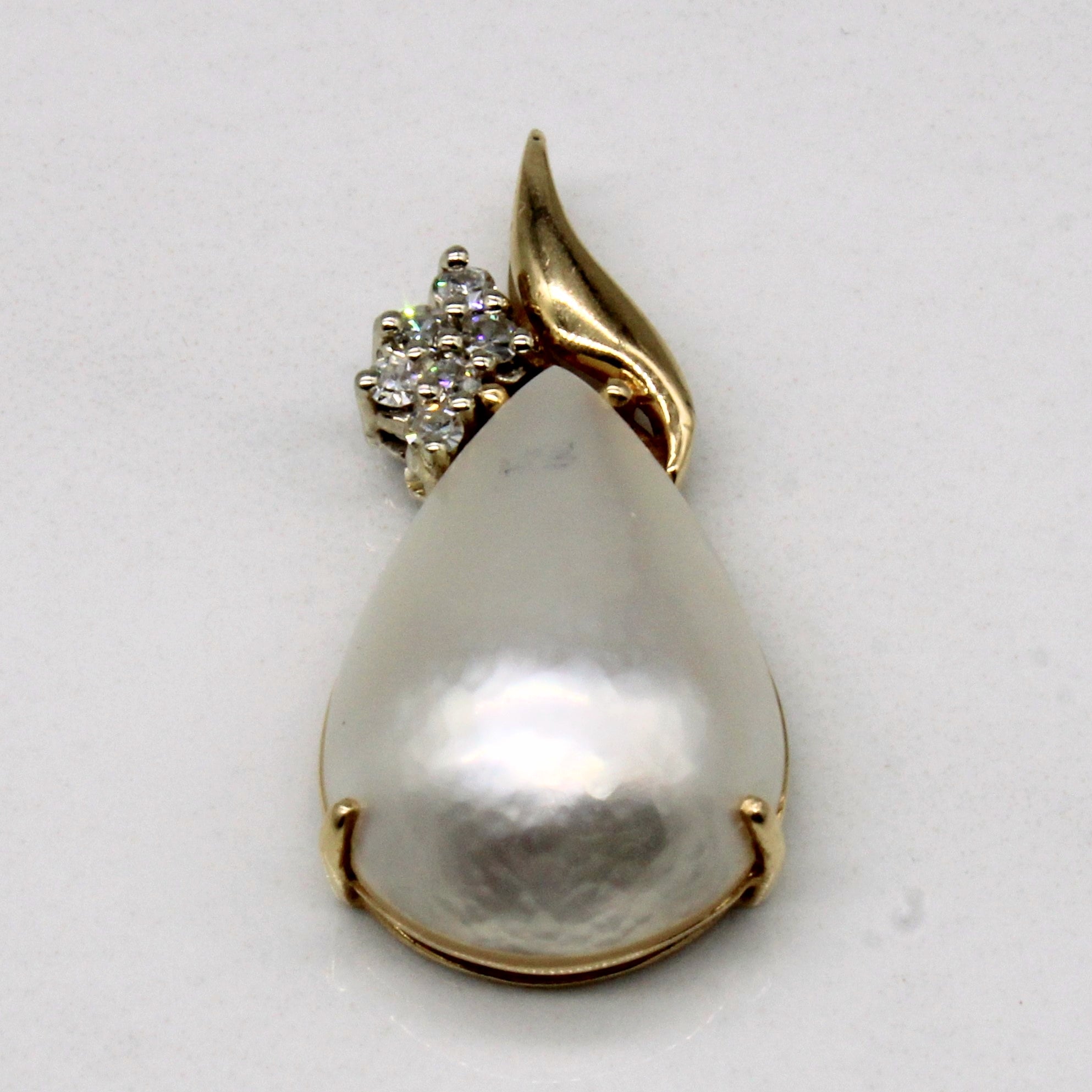 Mabe Pearl & Diamond Pendant | 0.12ctw |