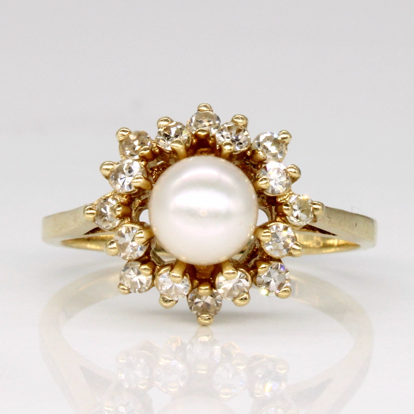 Pearl & Diamond Halo Ring | 0.24ctw | SZ 5 |