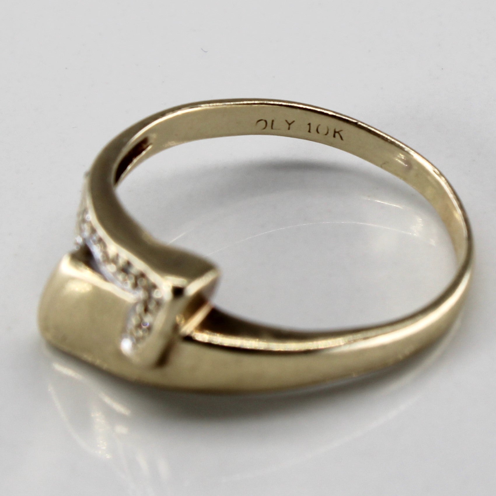 Offset Cluster Diamond Ring | 0.04ctw | SZ 8 |