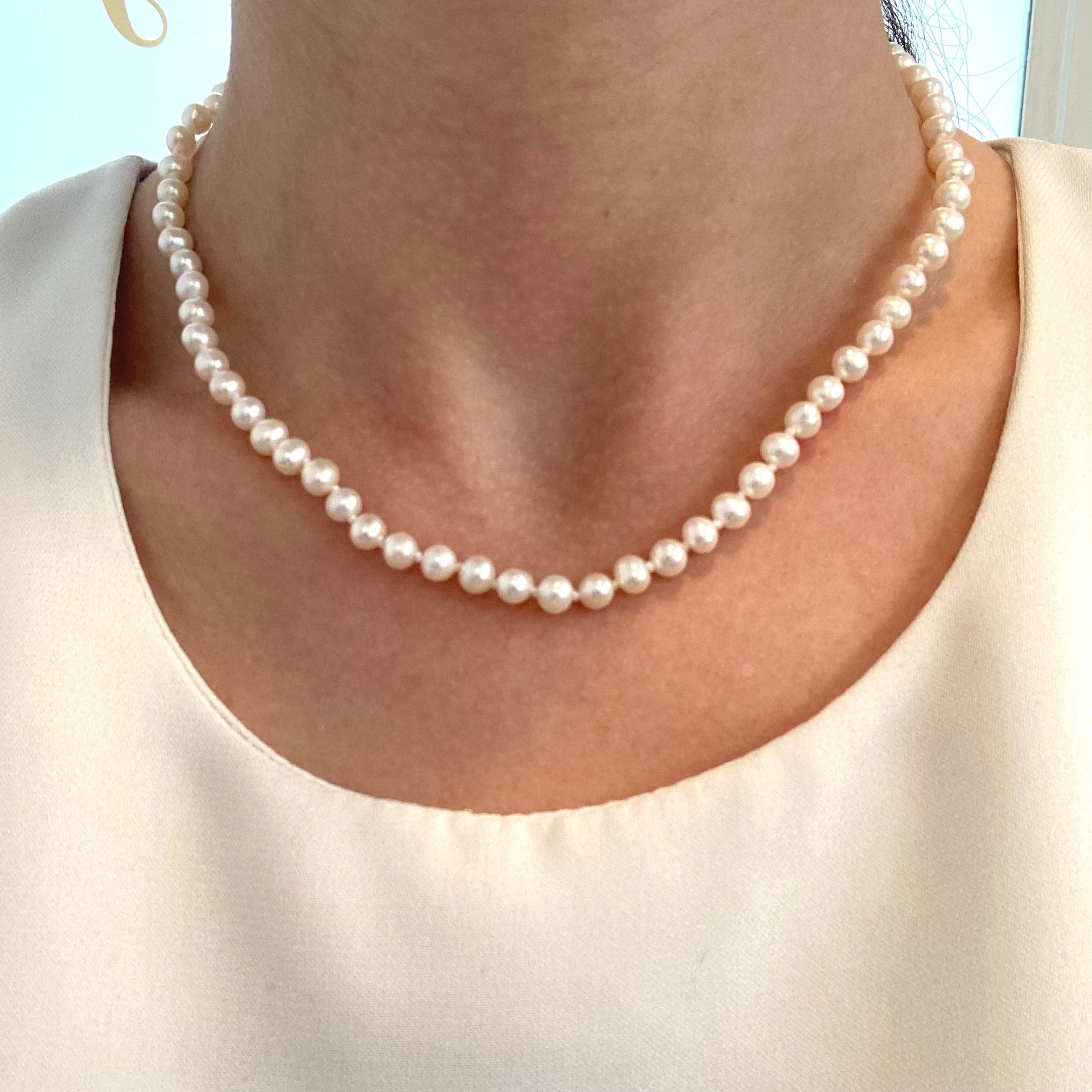 Pearl panache white necklace Clearance