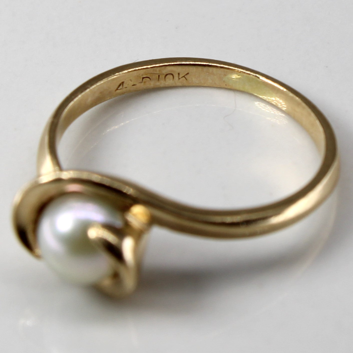 Semi Bezel Pearl Ring | SZ 4.75 |