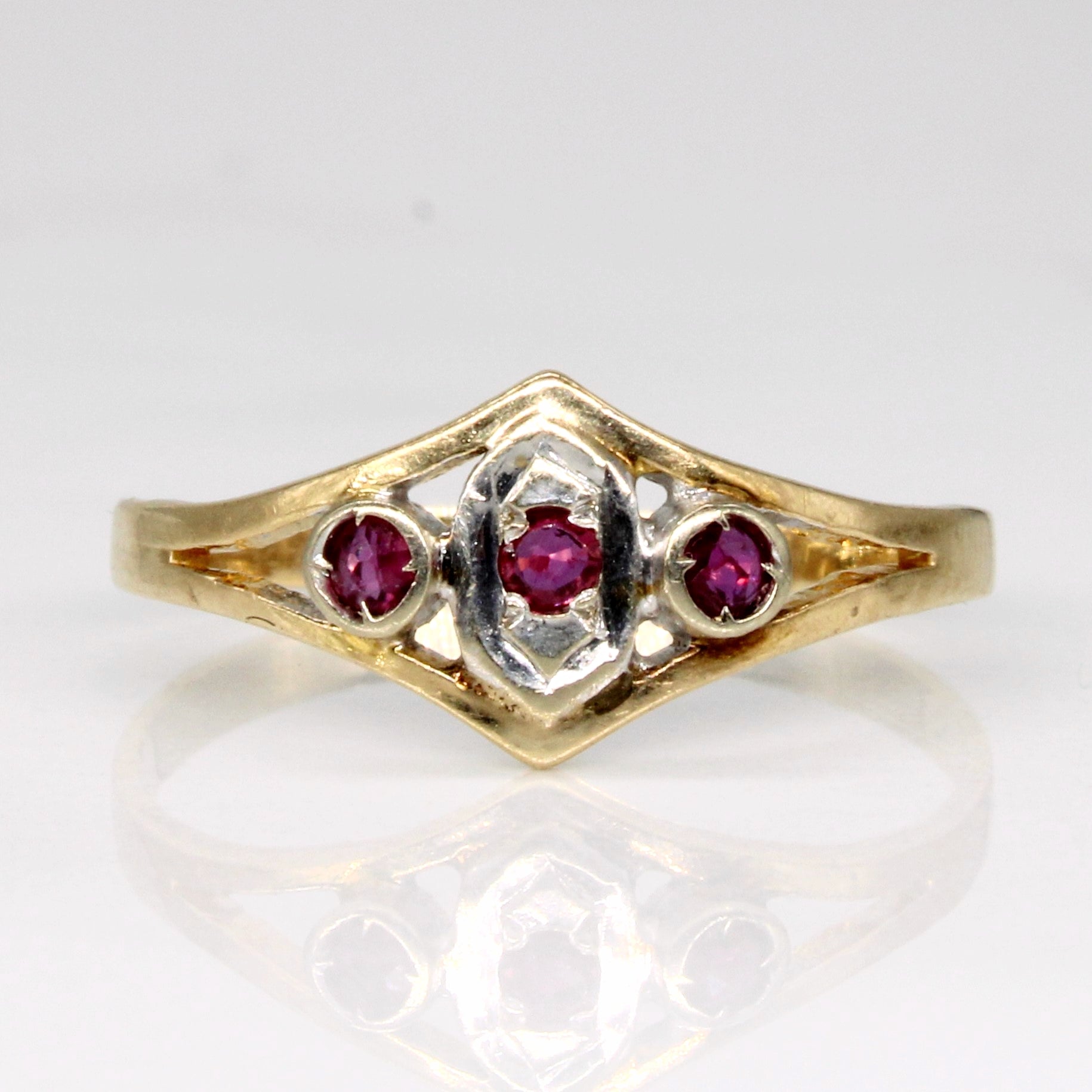 Bague vintage en rubis naturel et synthétique | 0,09 ct | Taille 7,5 | 