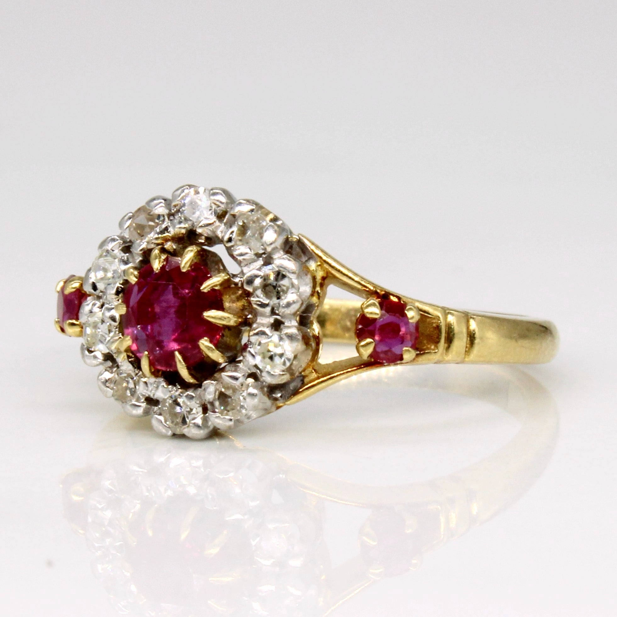 Bague rubis et diamants | 0,44 ct, 0,10 ct | Taille 5,25 | 