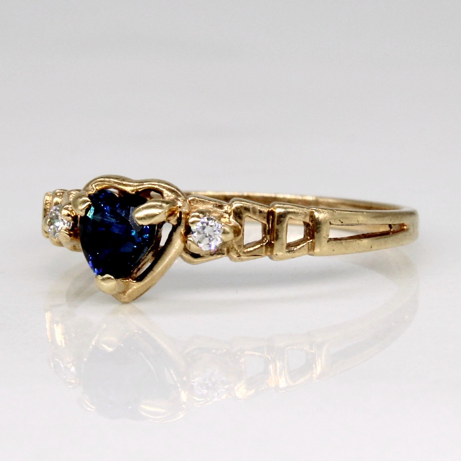 Sapphire & Diamond Heart Ring | 0.45ct, 0.03ctw | SZ 5.75 |