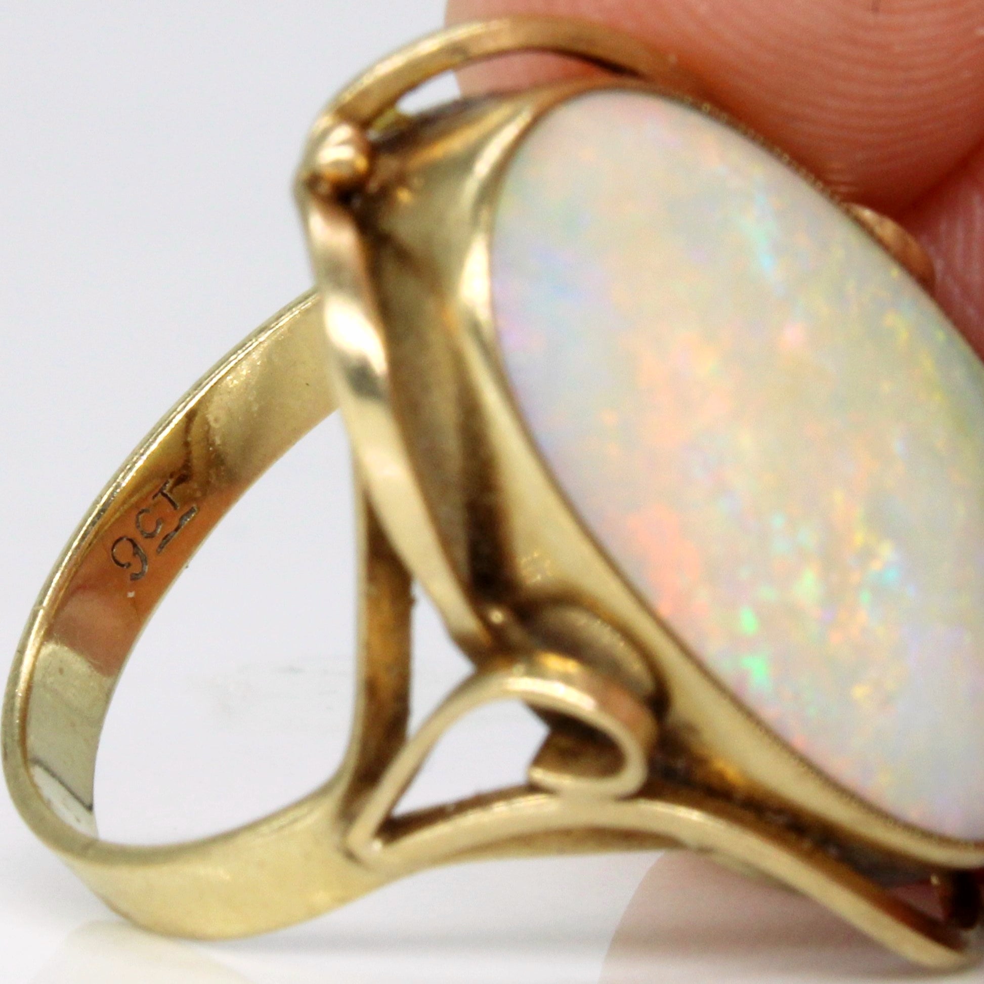 Opal Cocktail Ring | 4.50ct | SZ 7.5 |