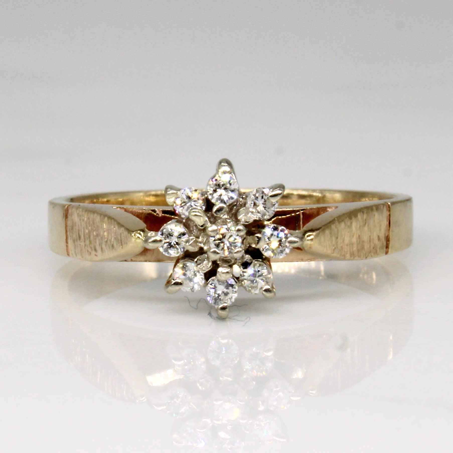 Cluster Set Diamond Ring | 0.09ctw | SZ 6 |