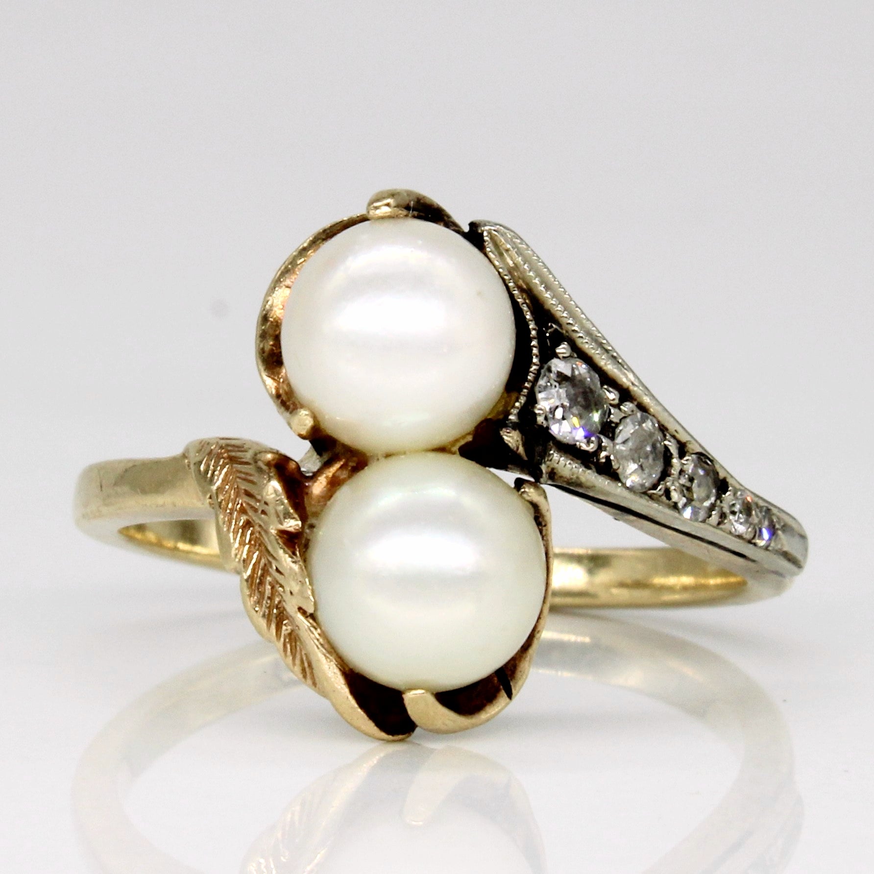 Antique Pearl & Old Cut Diamond Bypass Ring with Leaf Mofif  | 0.13ctw | SZ 7 |