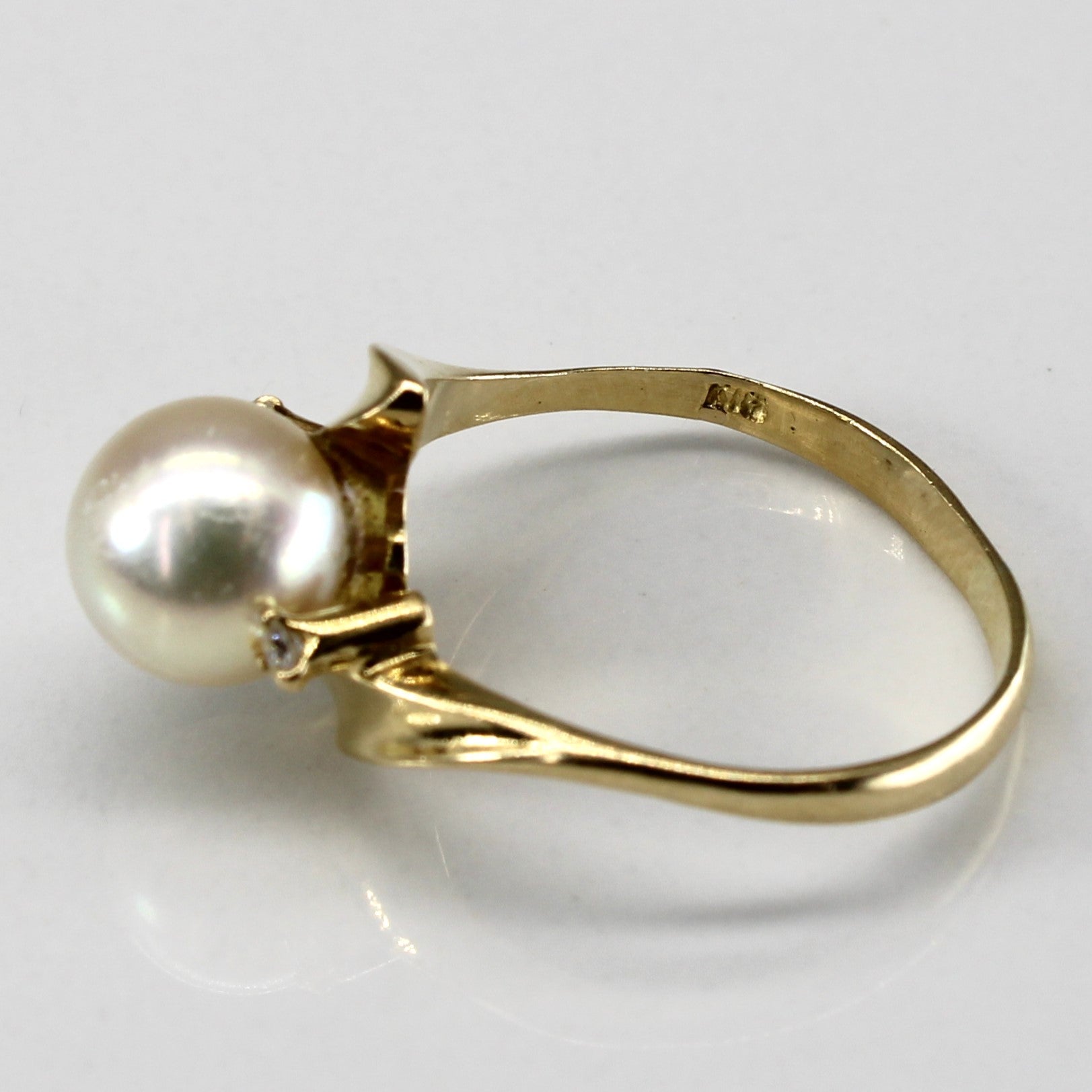 Bypass Pearl & Diamond Ring | 0.02ctw | SZ 6.75 |