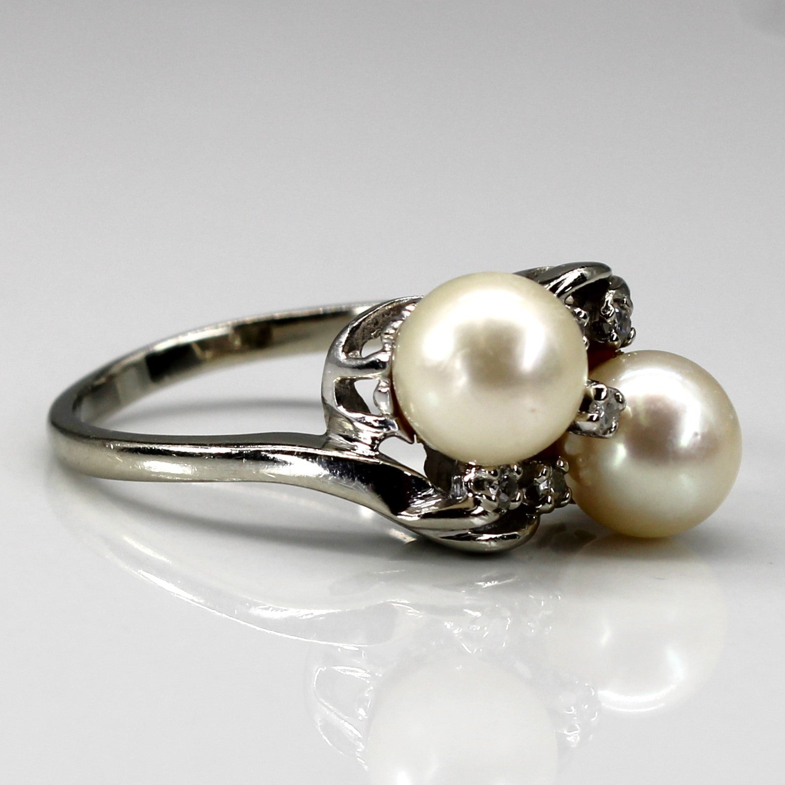 Bypass Pearl & Diamond Ring | 0.05ctw | SZ 7.25 |