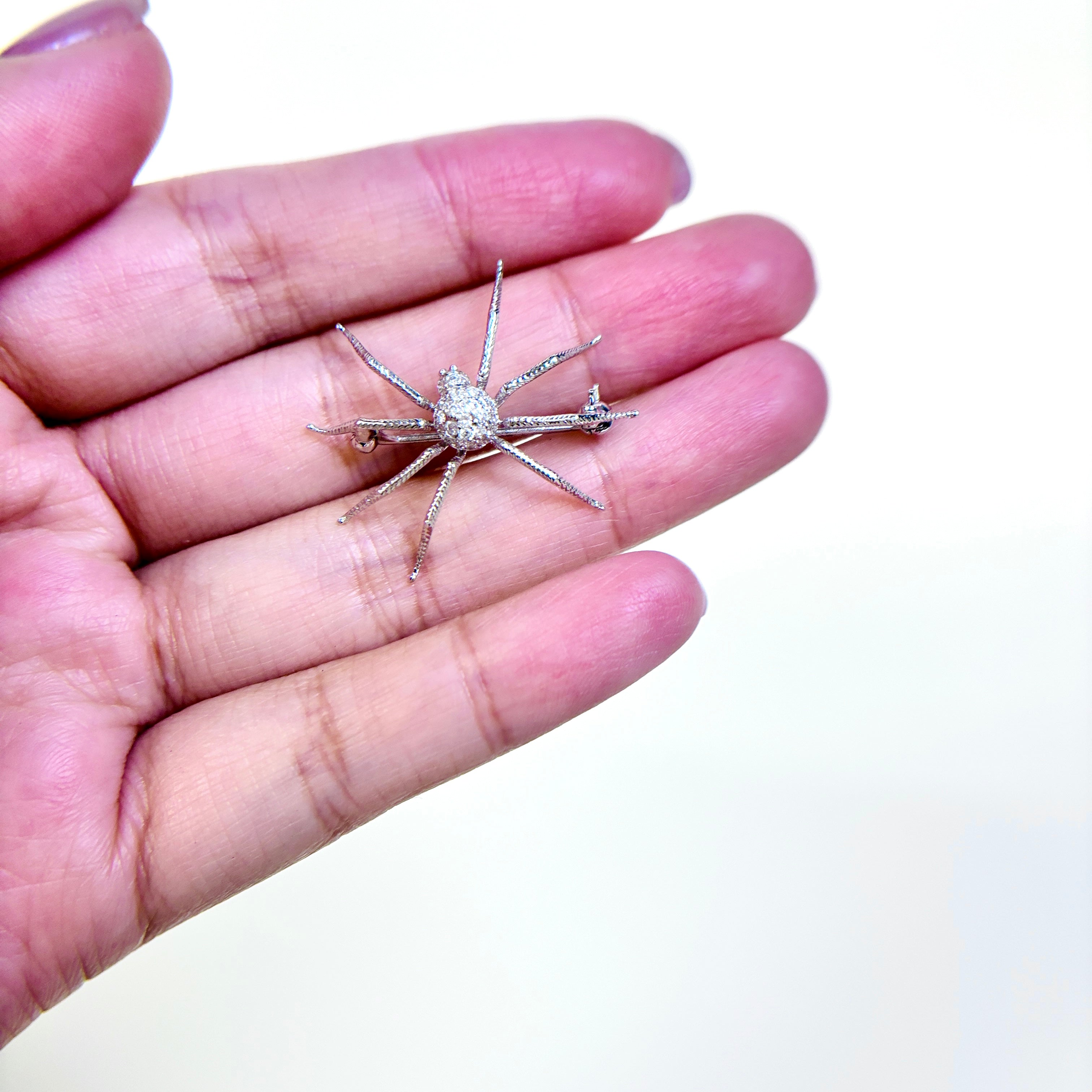 18k White Gold Spider Motif Diamond Brooch | 0.23ctw |