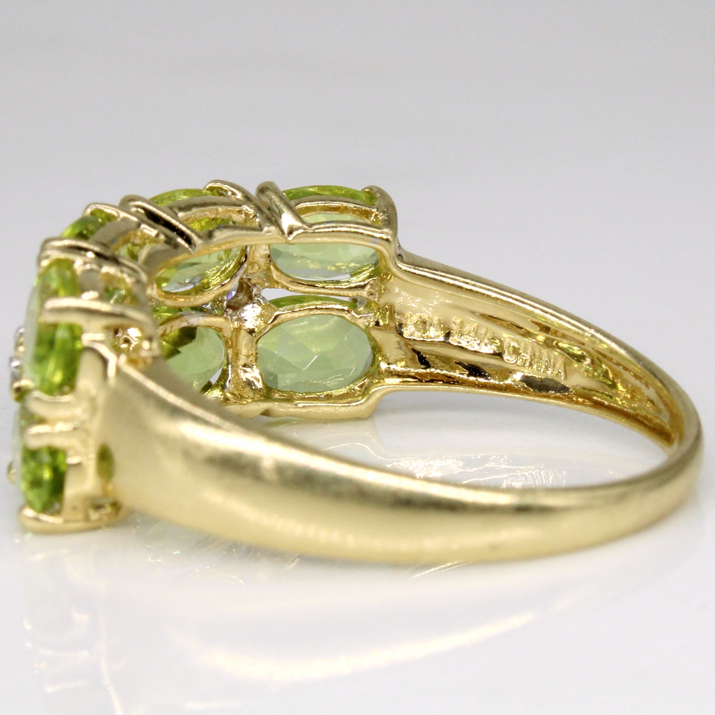 Peridot & Diamond Cocktail Ring | 4.00ctw, 0.03ctw | SZ 8.75 |