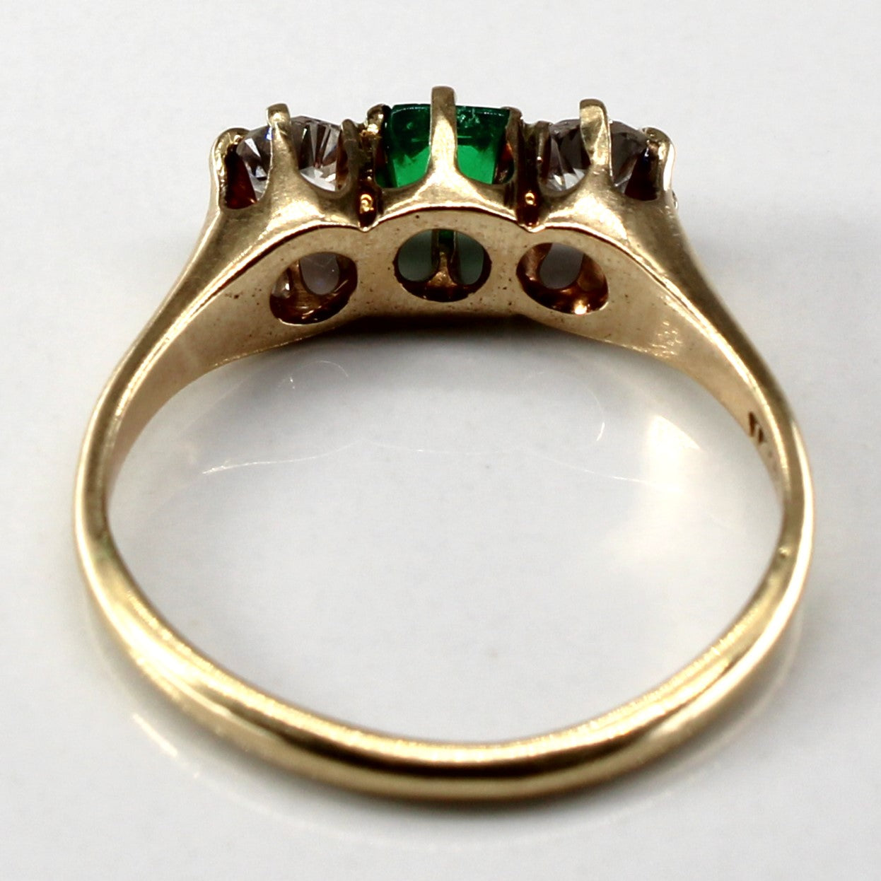 Three Stone Diamond & Emerald Ring | 0.60ctw | 0.23ct | SZ 8.25 |