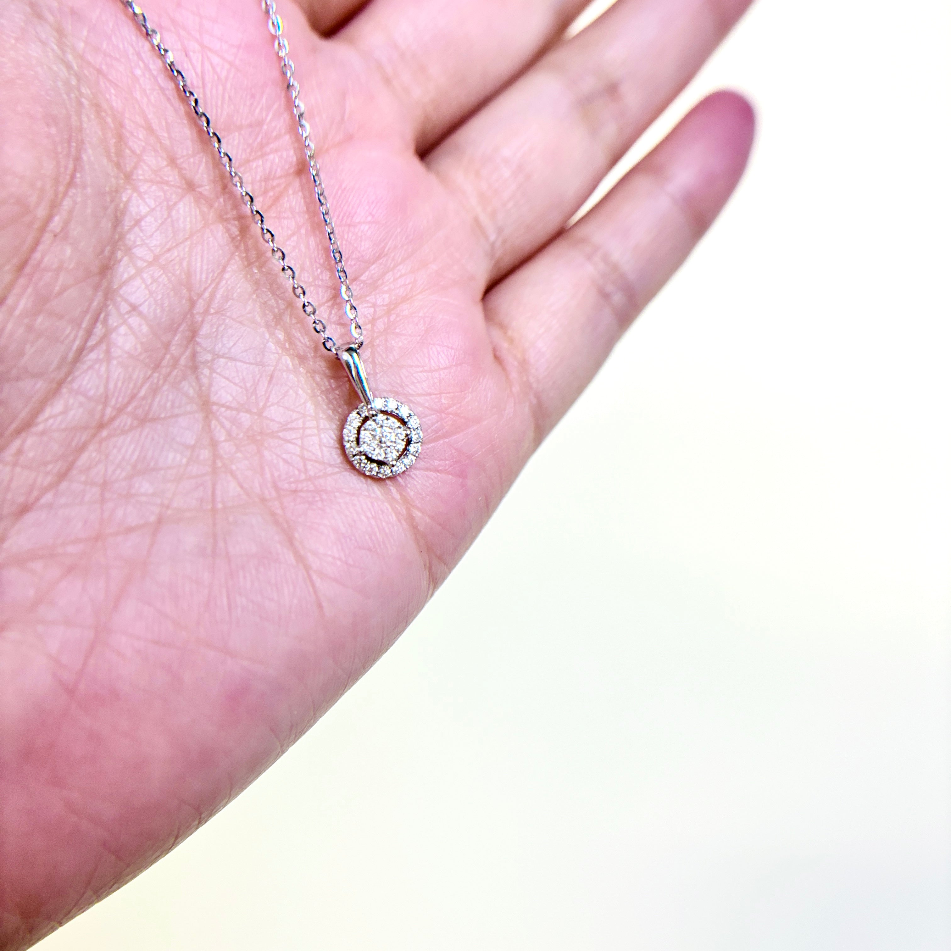 18k White Gold Diamond Necklace | 0.26ctw | 18"