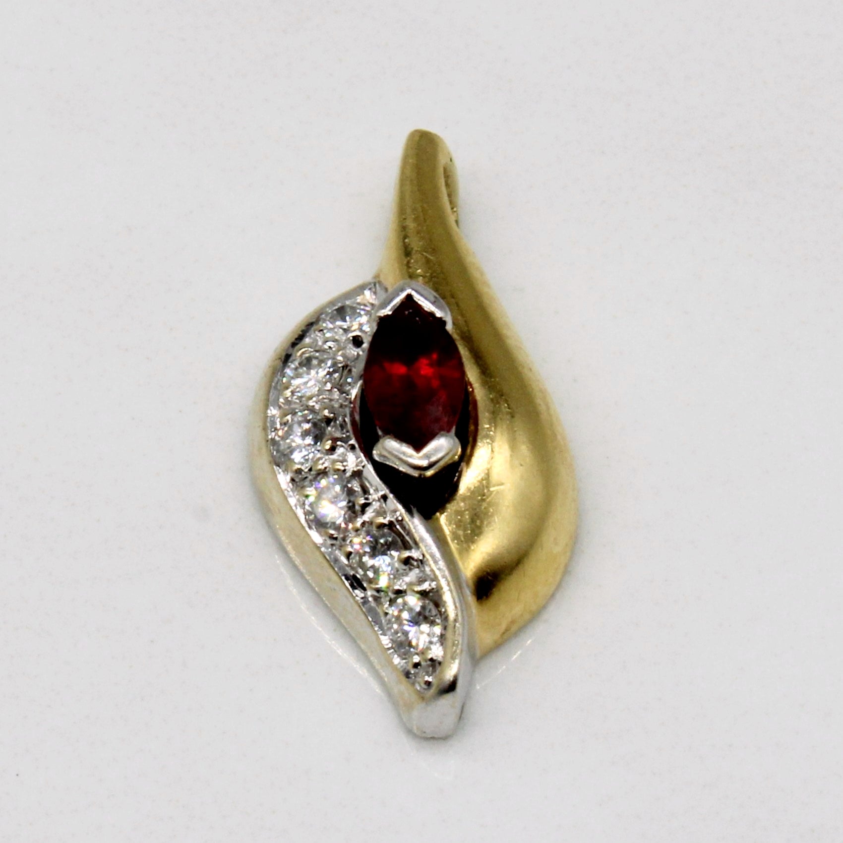 Ruby & Diamond Pendant | 0.20ct, 0.12ctw |