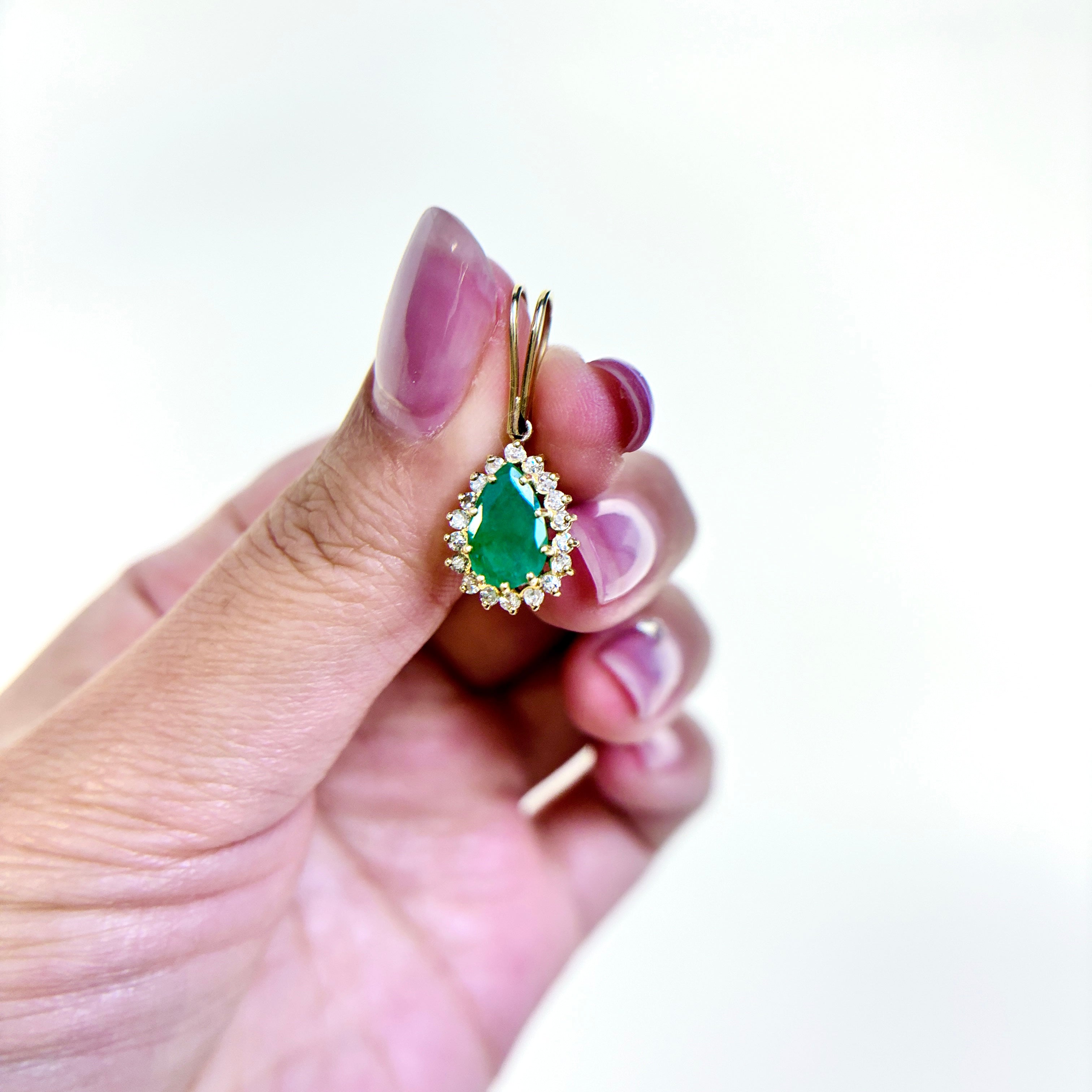18k Yellow Gold Emerald & Diamond Pendant | 1.14ct, 0.34ctw |