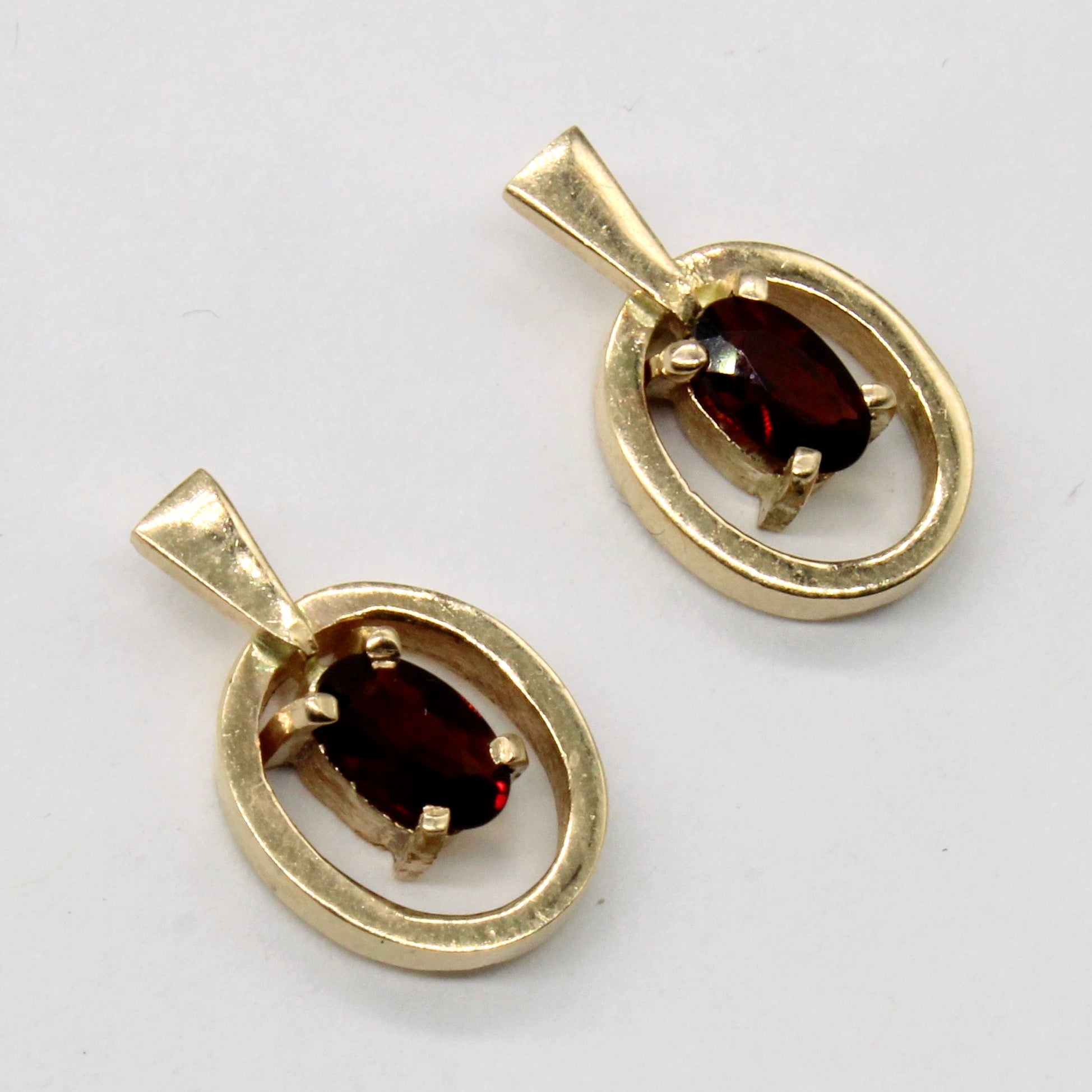 Garnet Earrings | 0.30ctw |