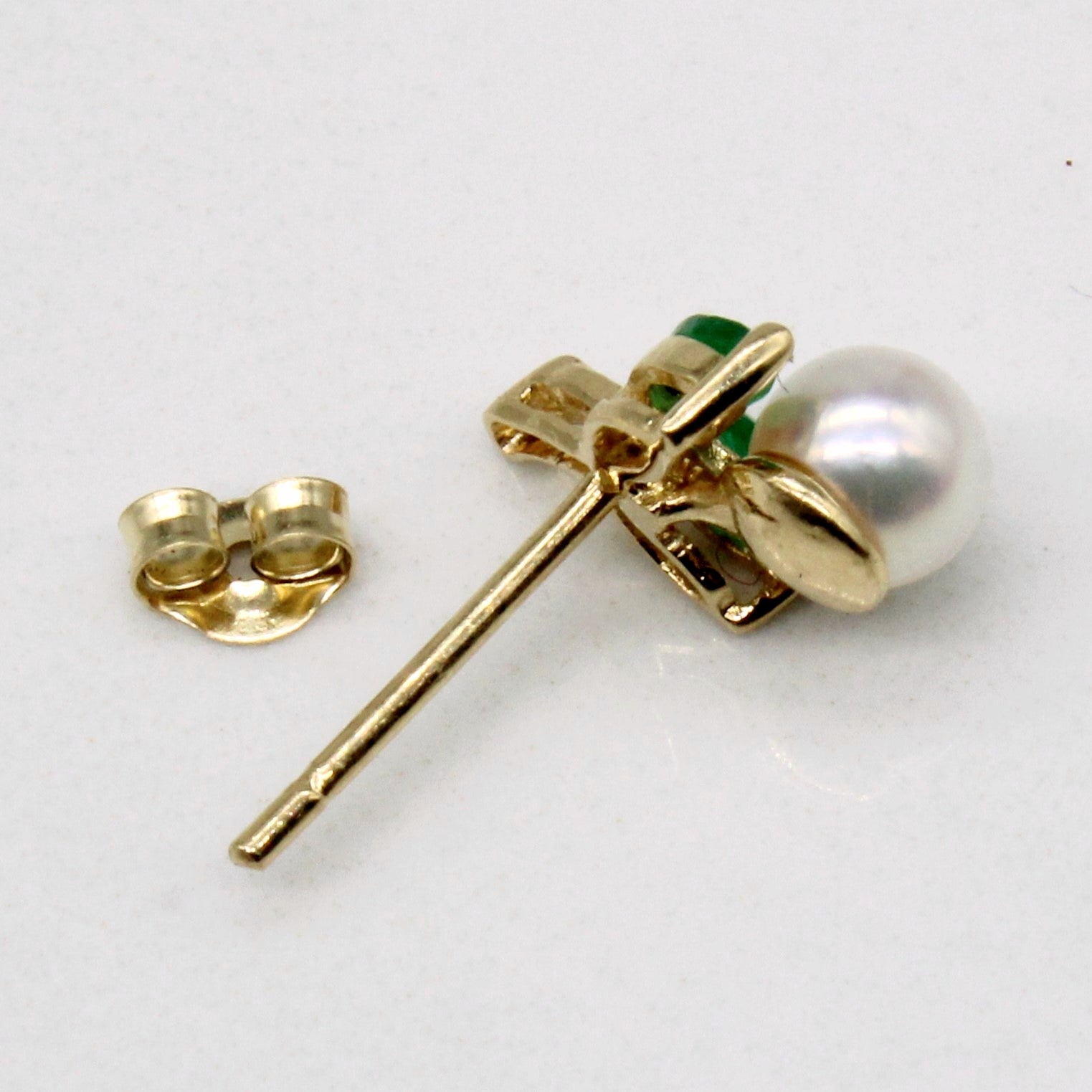 Emerald & Pearl Earrings | 0.14ctw |