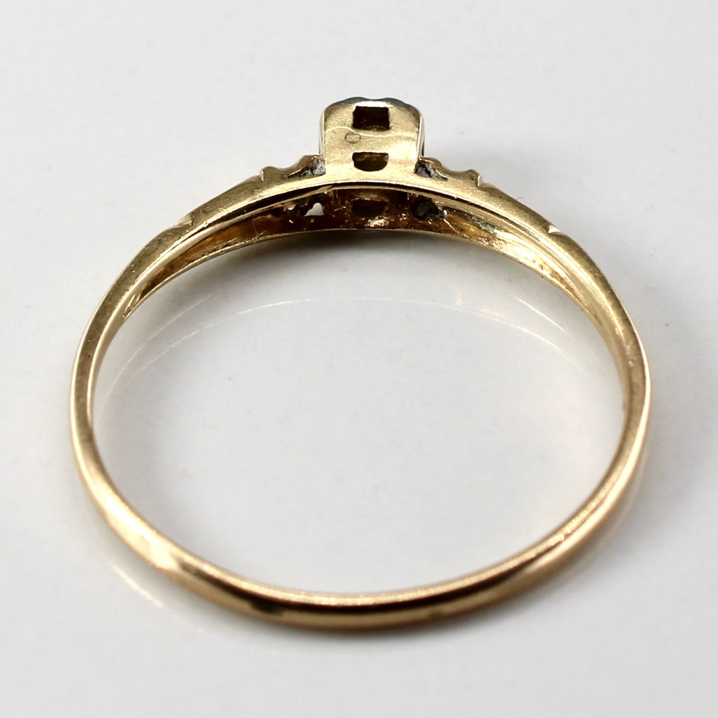 Vintage Solitaire Diamond Ring | 0.05ct | SZ 8.75 |
