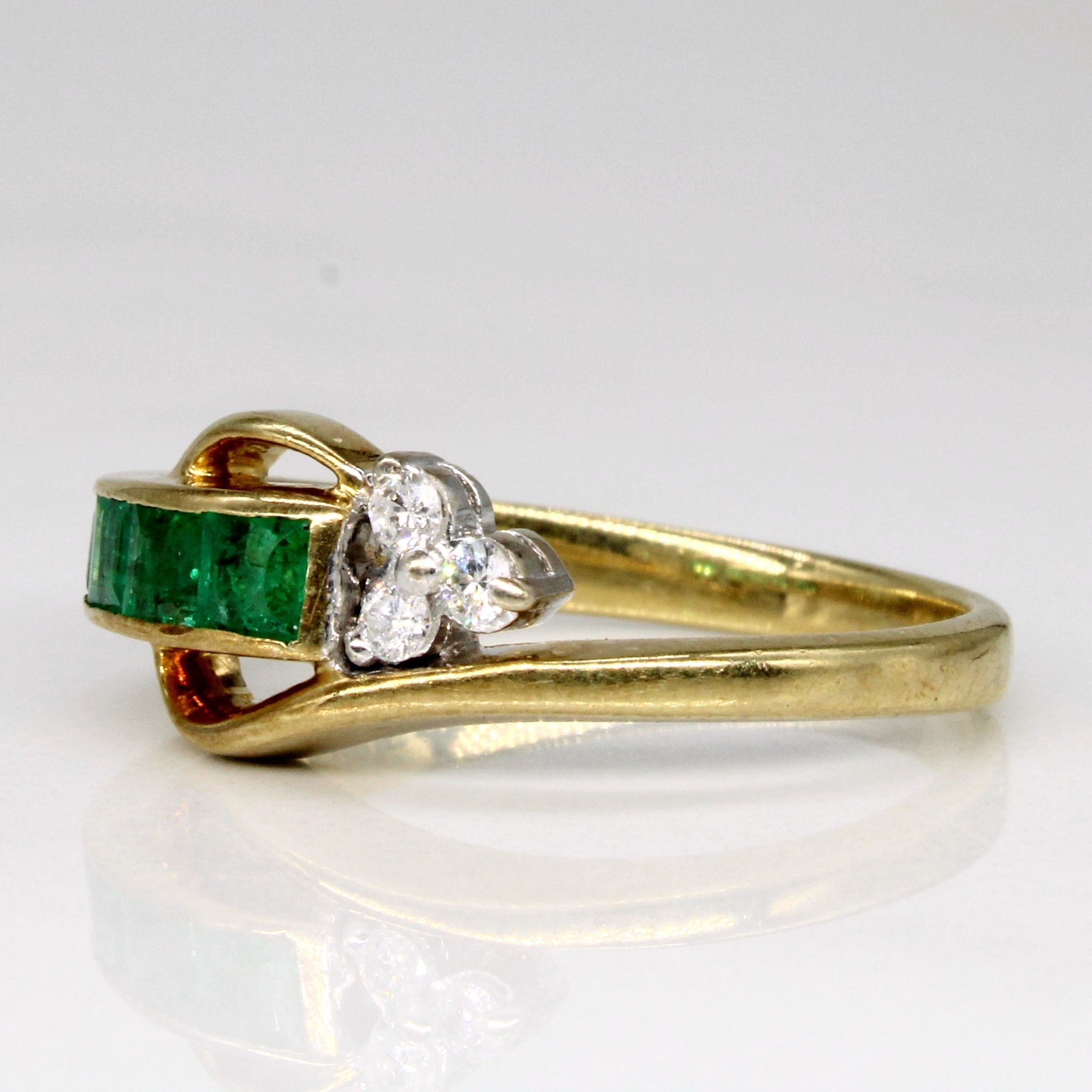 Emerald & Diamond Ring | 0.40ctw, 0.075ctw | SZ 6.25 |