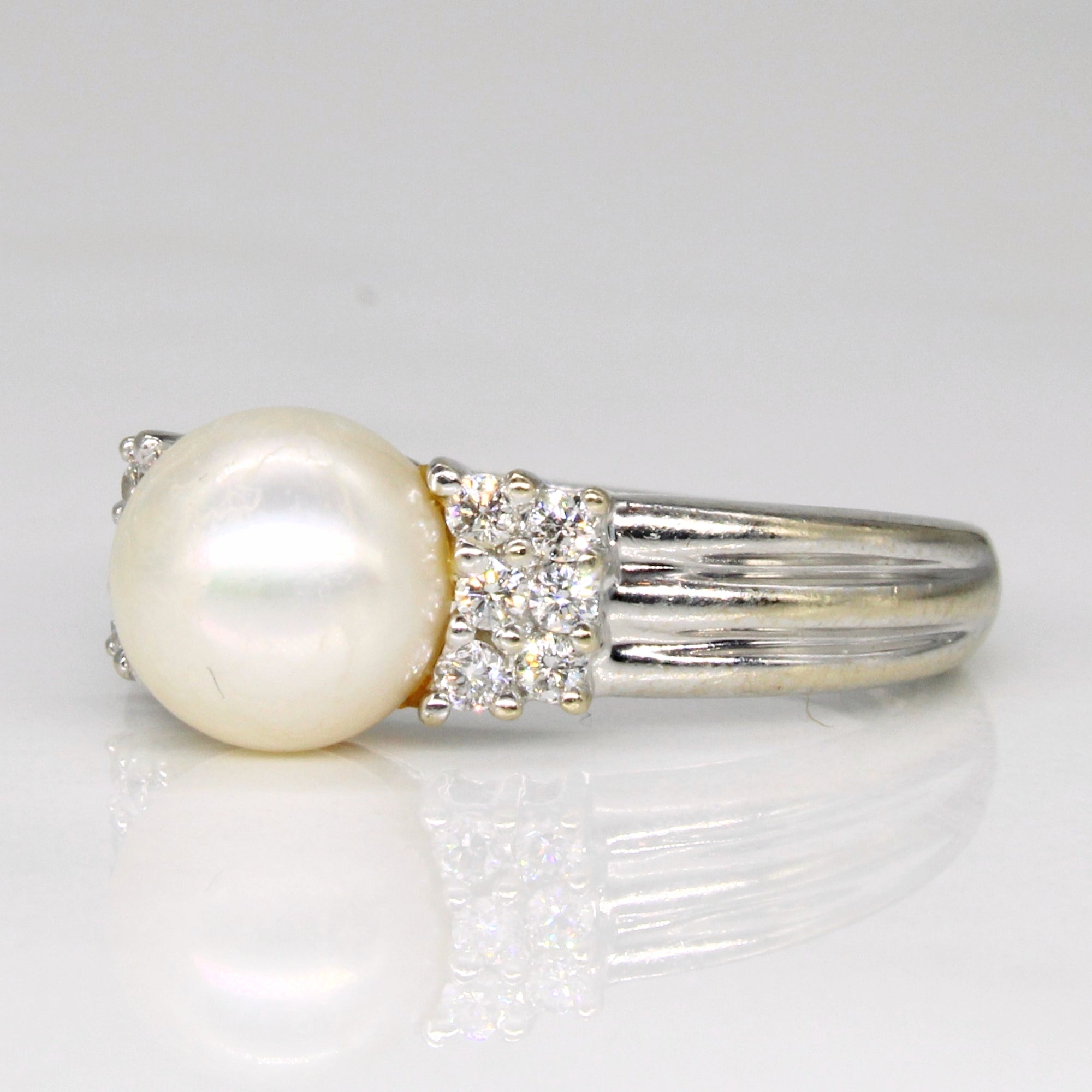 Pearl & Diamond Cocktail Ring | 0.18ctw | SZ 6 |