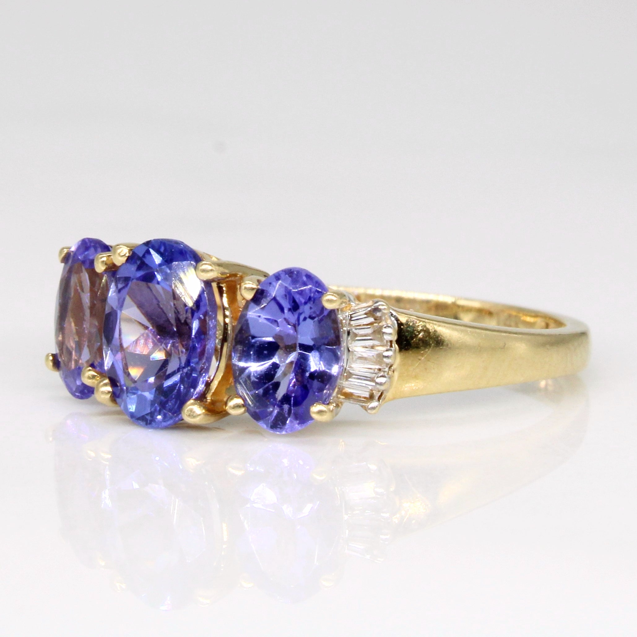 Tanzanite & Diamond Cocktail Ring | 1.50ctw, 0.06ctw | SZ 6 |