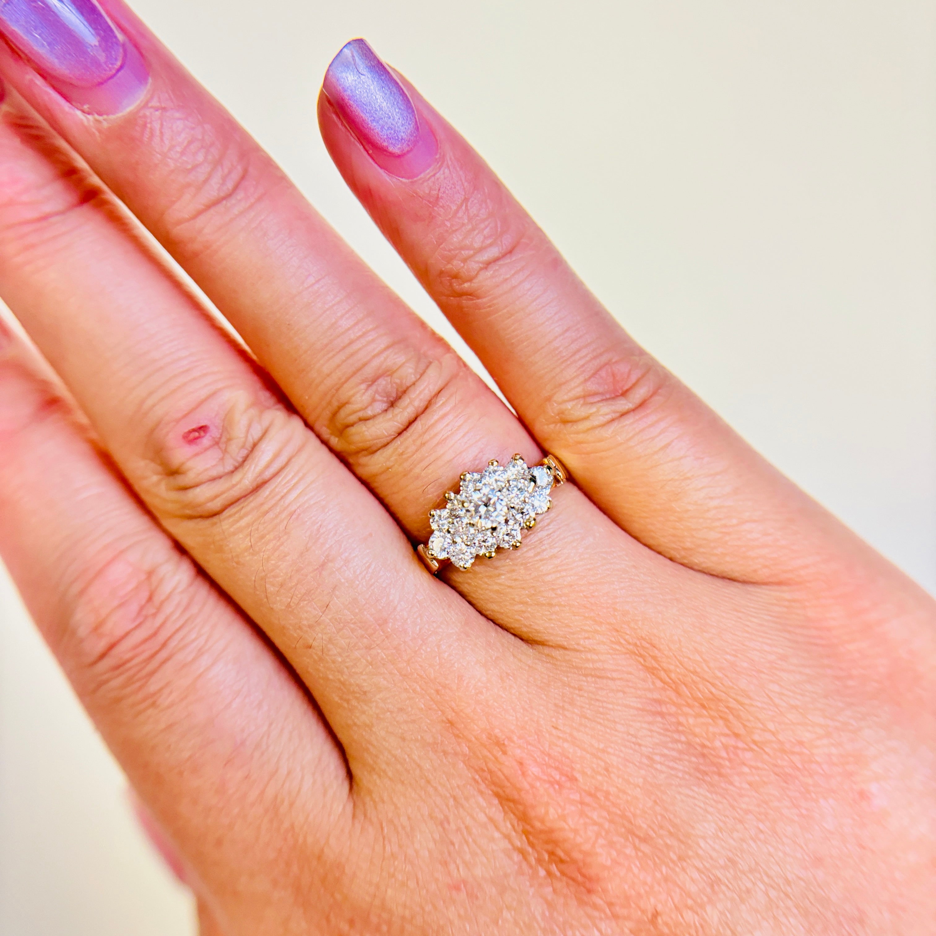 Bague en or jaune 14 carats sertie de diamants | 0,71 ct au total | Taille 7,25 