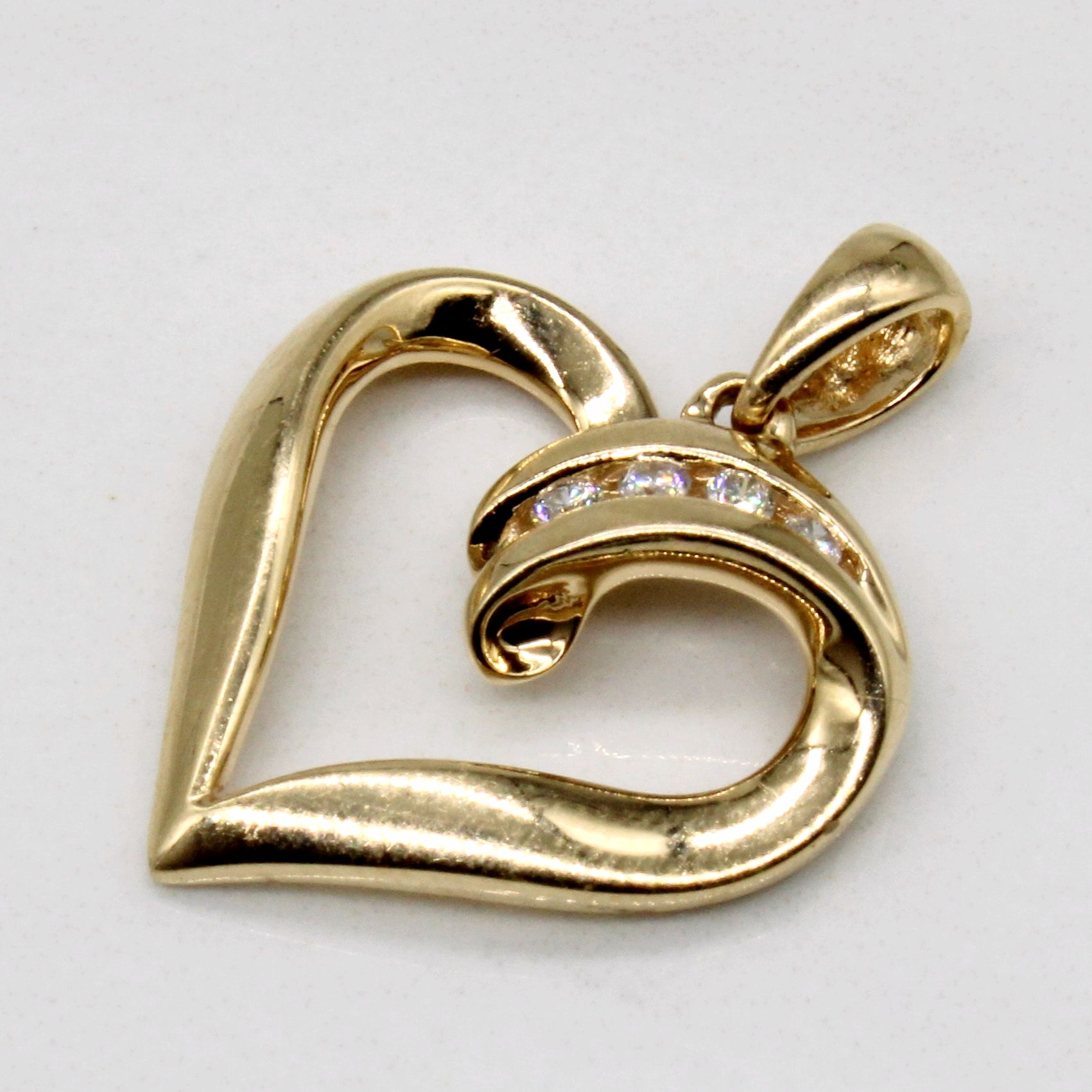 14k Diamond Heart Pendant | 0.04ctw |