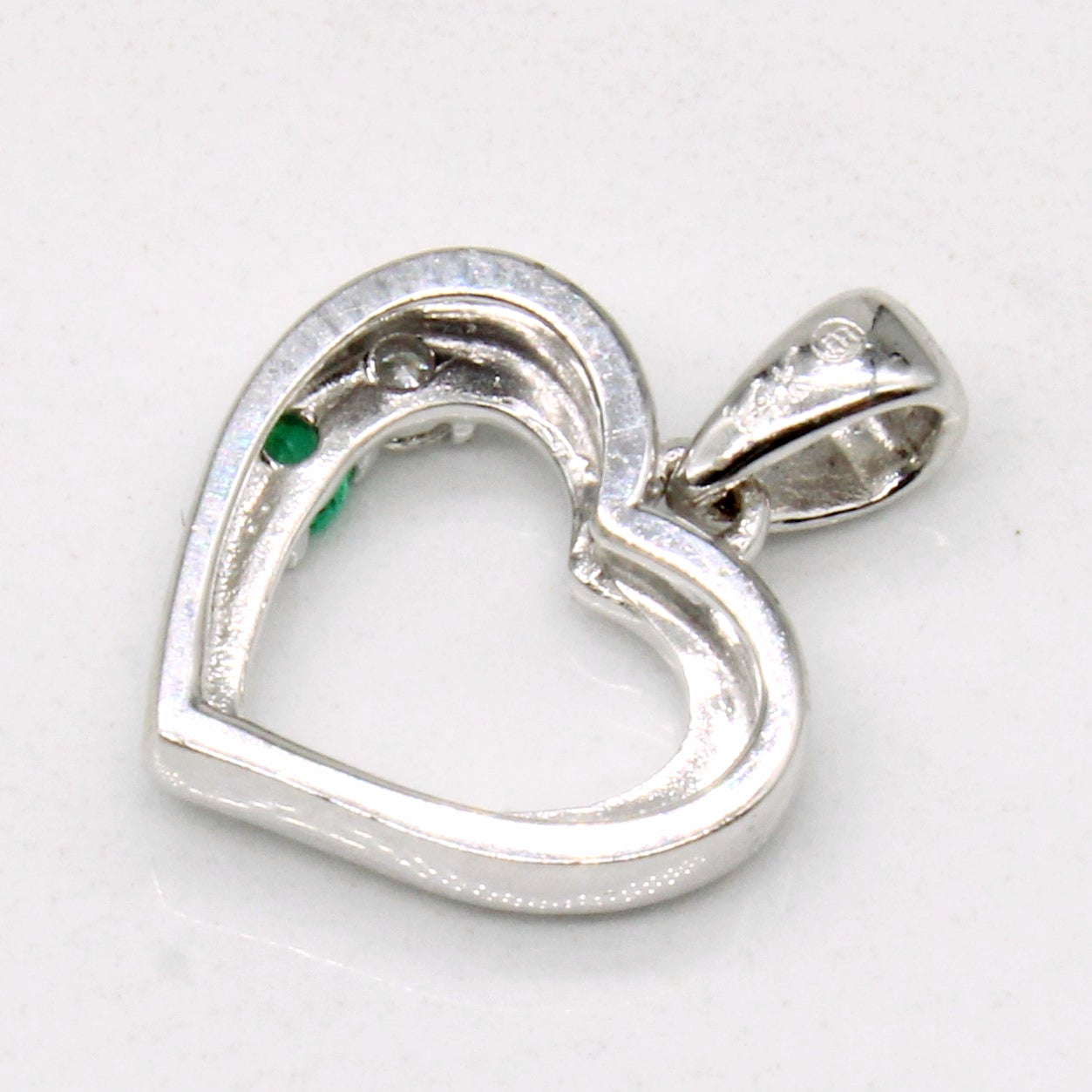 Emerald & Diamond Heart Pendant | 0.03ct, 0.03ct |