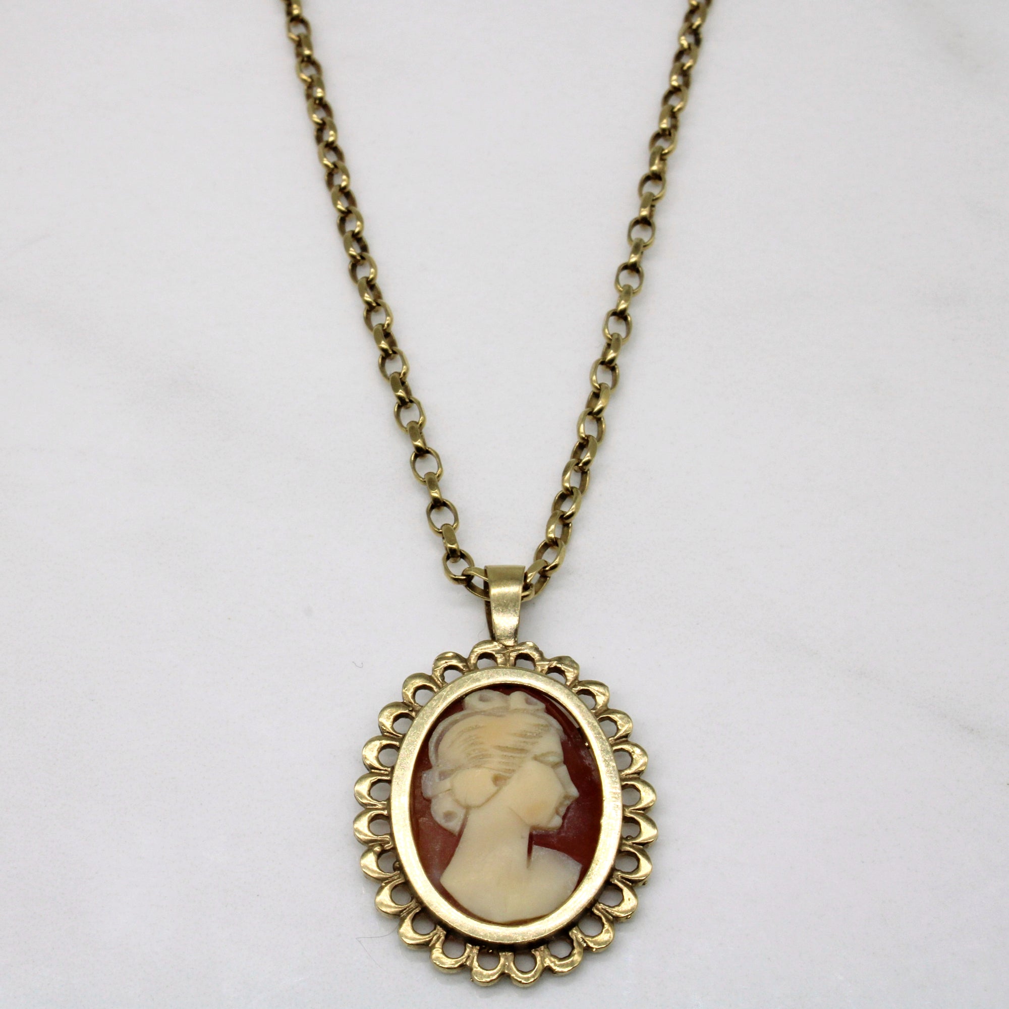 Seashell Cameo Pendant & Necklace | 4.00ct | 24