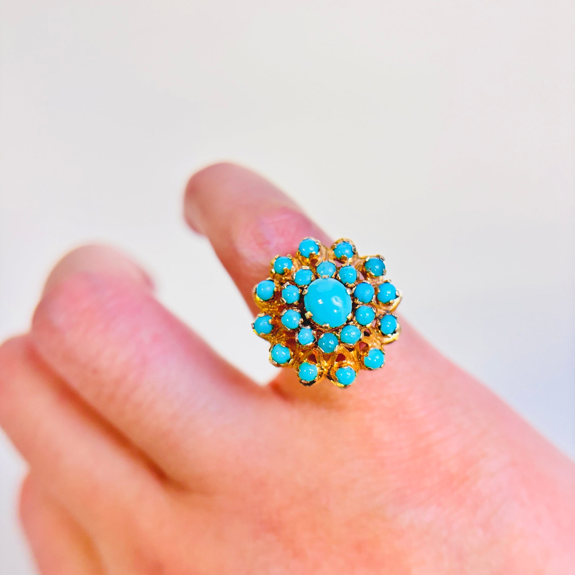 18k Yellow Gold Cluster Blue Turquoise Ring | 1.29ctw | SZ 4.5