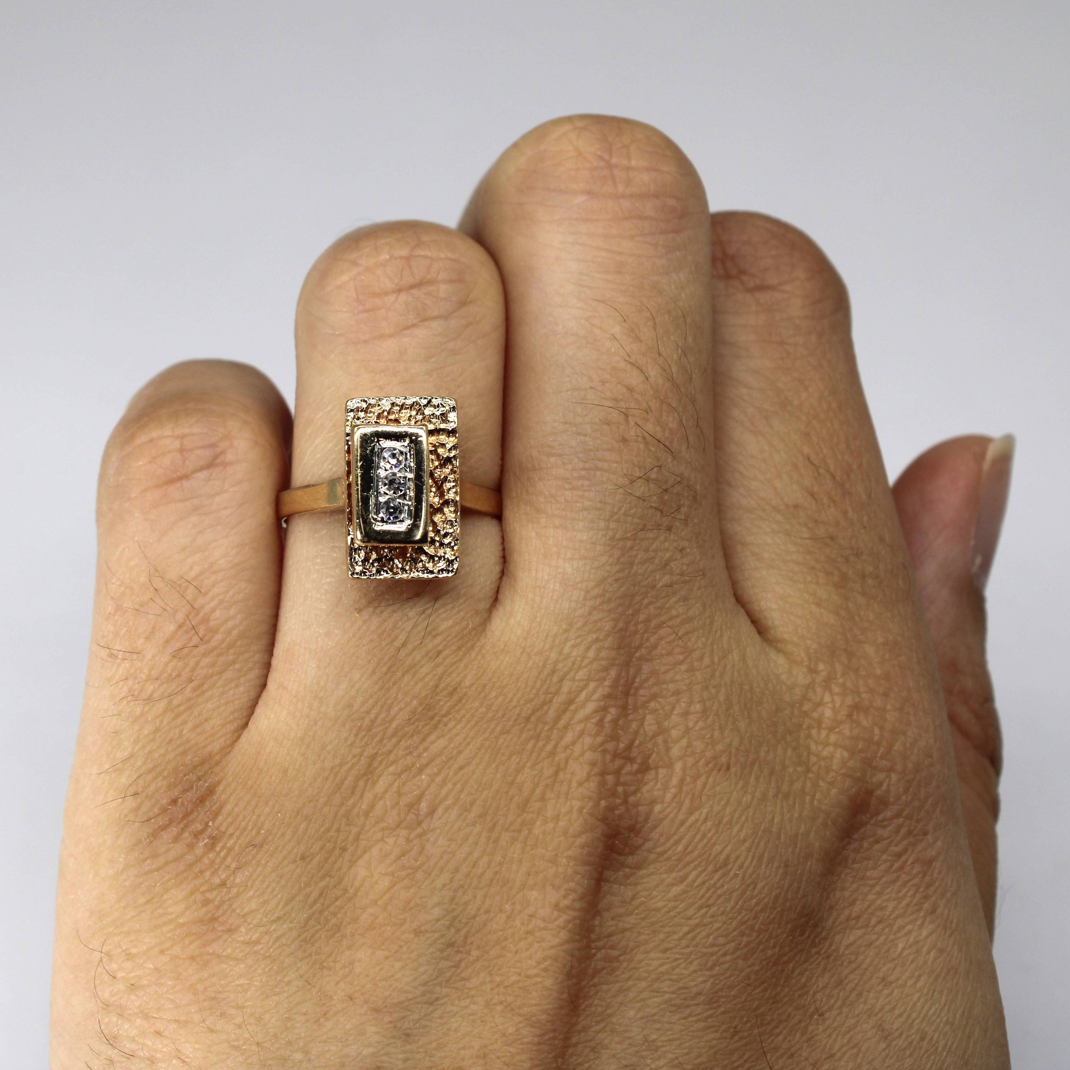 Textured Diamond Ring | 0.06ctw | SZ 6 |