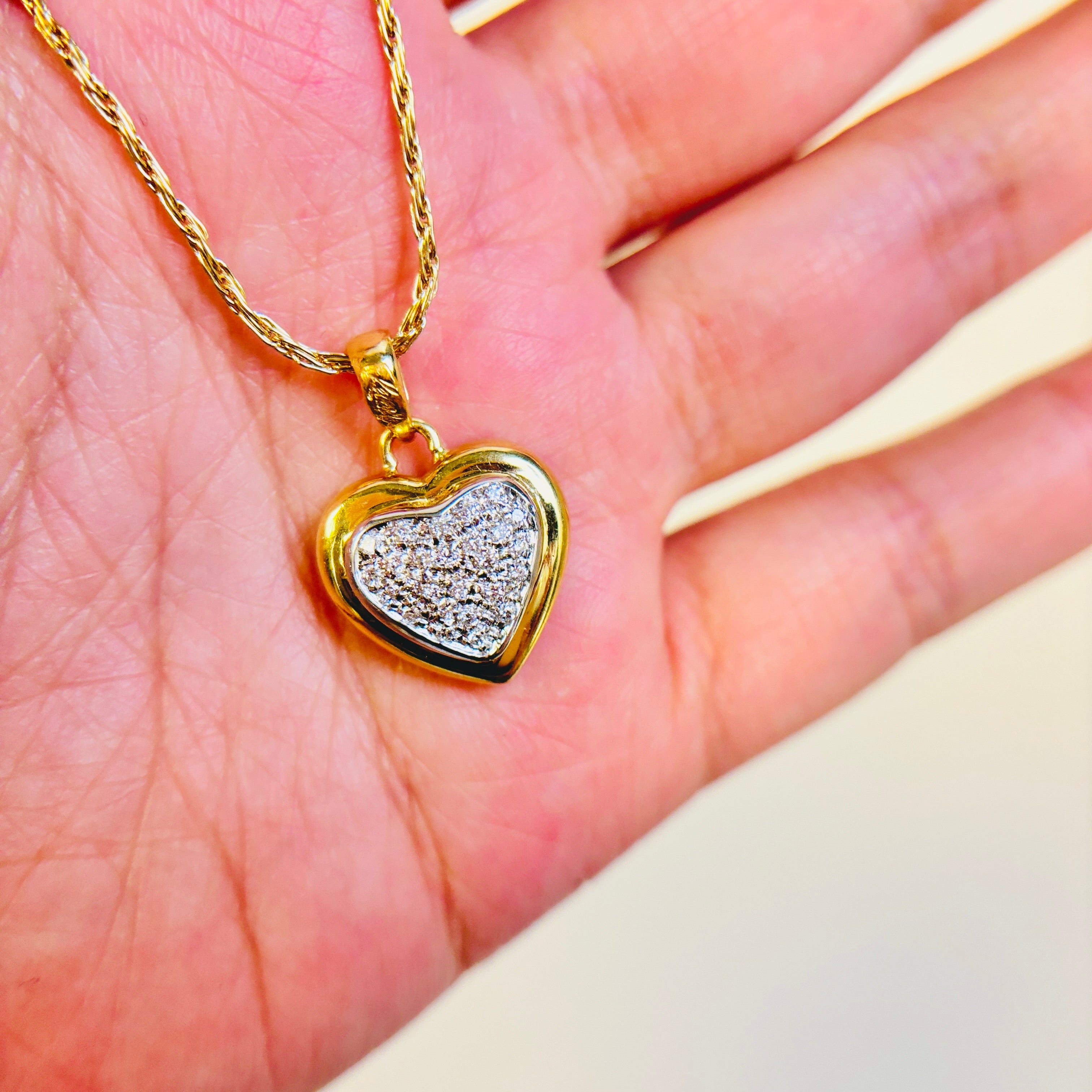 18k Yellow Gold Heart Pendant Necklace | 0.19ctw | 18"