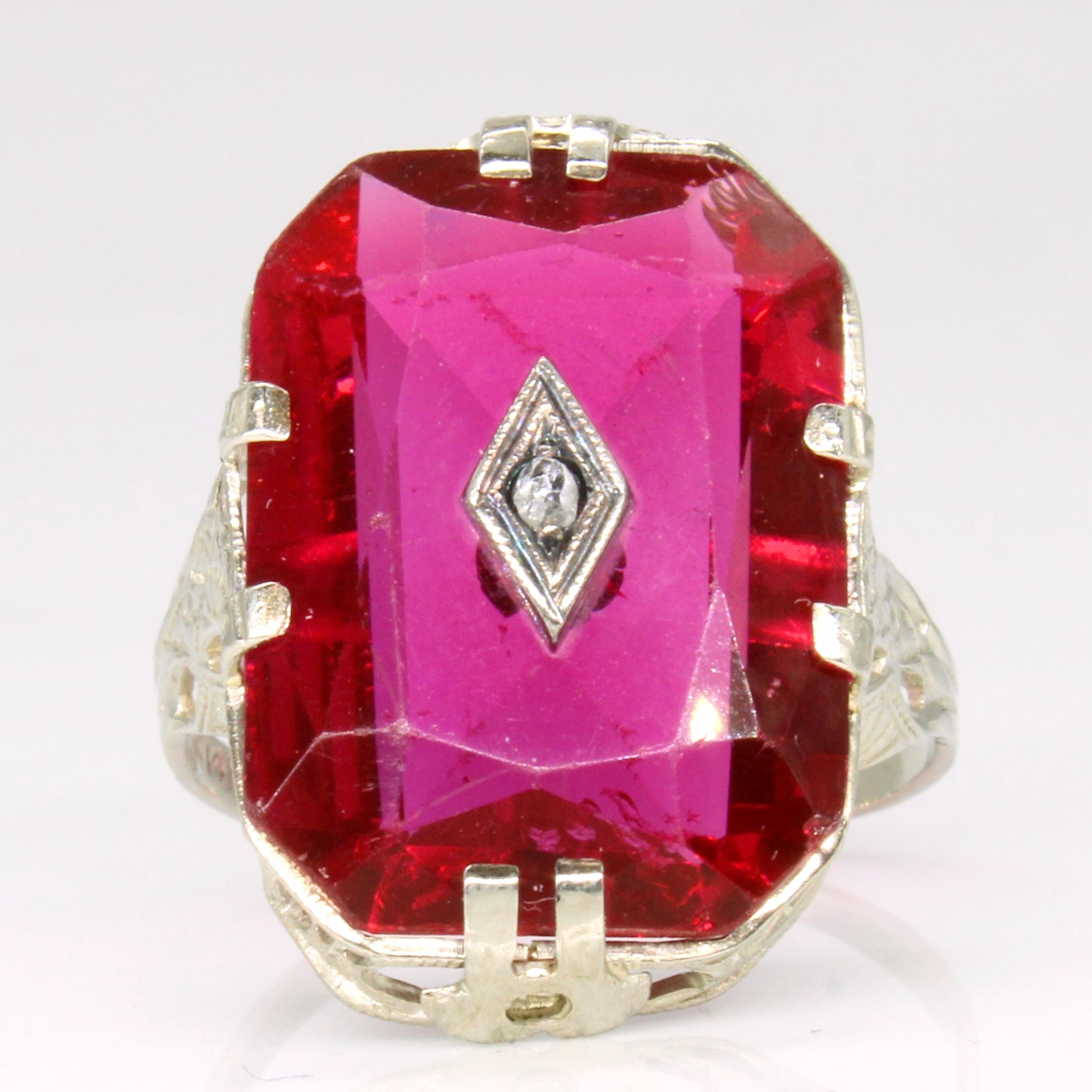 Red Glass & Diamond Ring | 15.00ct, 0.02ctw | SZ 7.25 |