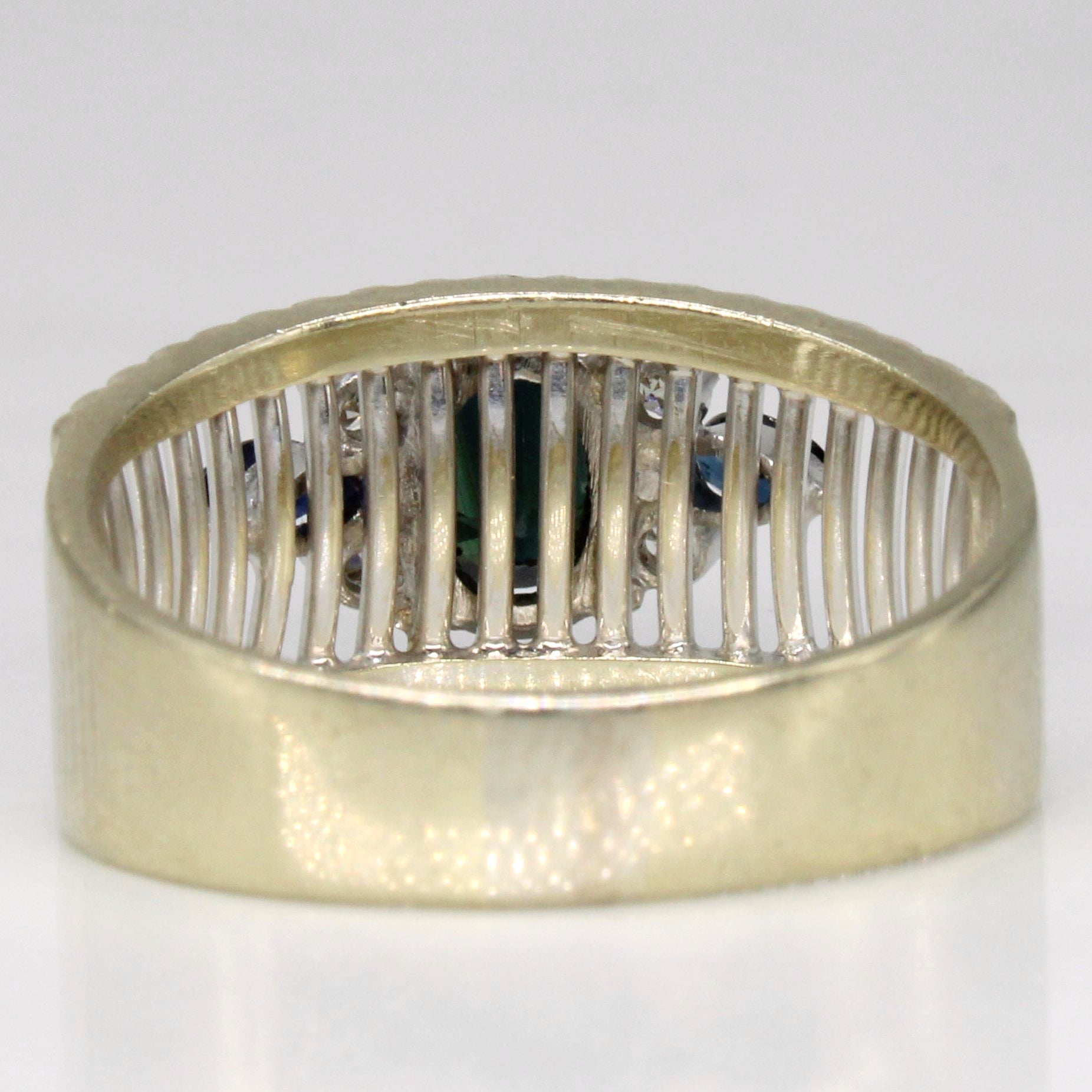 Sapphire & Diamond Cocktail Ring | 0.90ctw, 0.07ctw | SZ 8.25 |