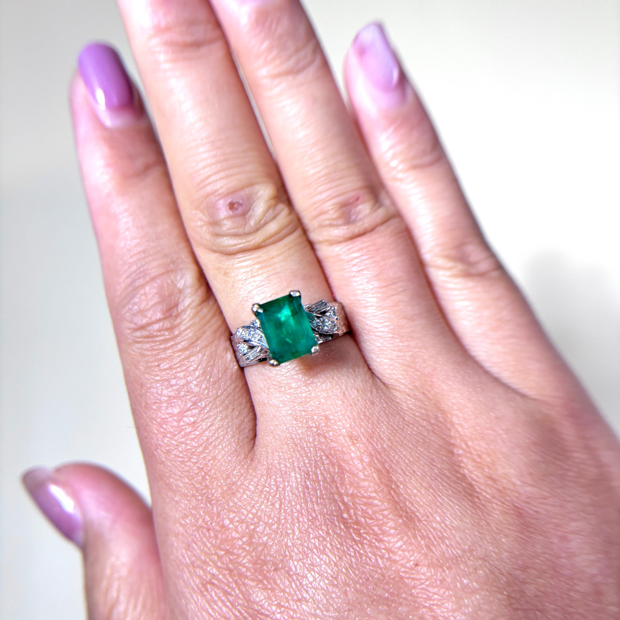 14k White Gold Emerald and Diamond Ring | 1.67ct, 0.17ctw | SZ 7.75