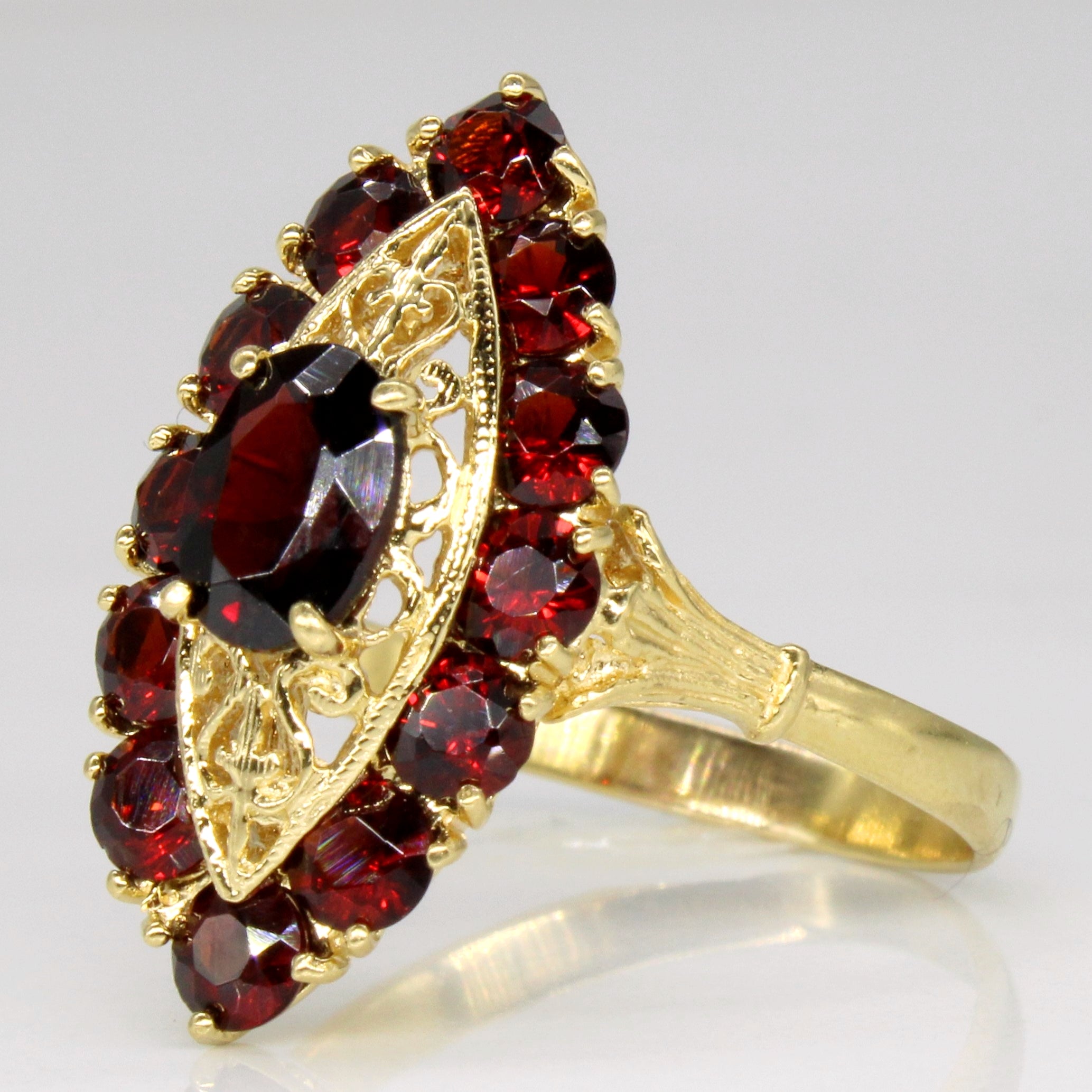 Garnet Cocktail Ring | 3.00ctw | SZ 10 |