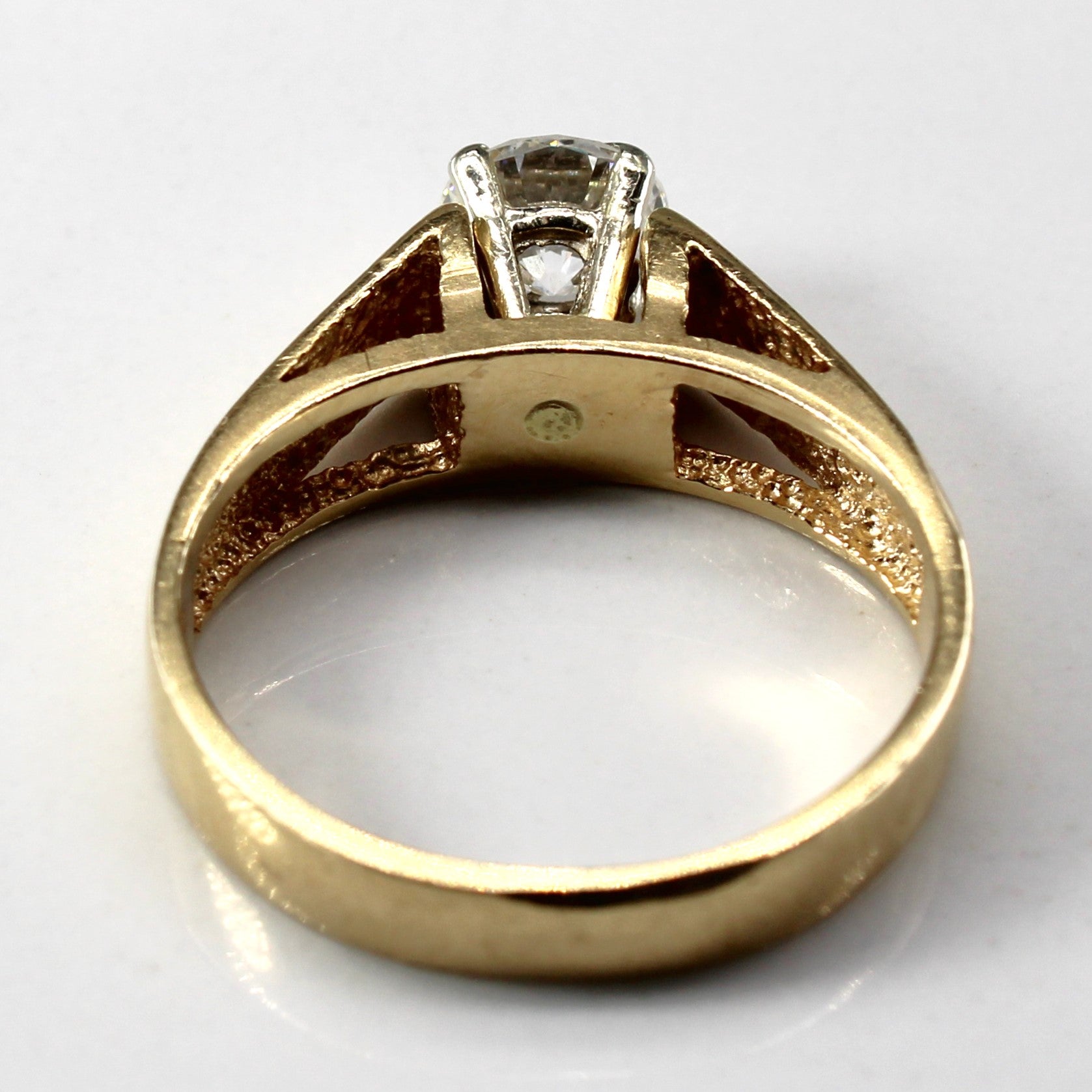 Solitaire Diamond Engagement Ring | 0.87ct VS2 J | SZ 6.75 |
