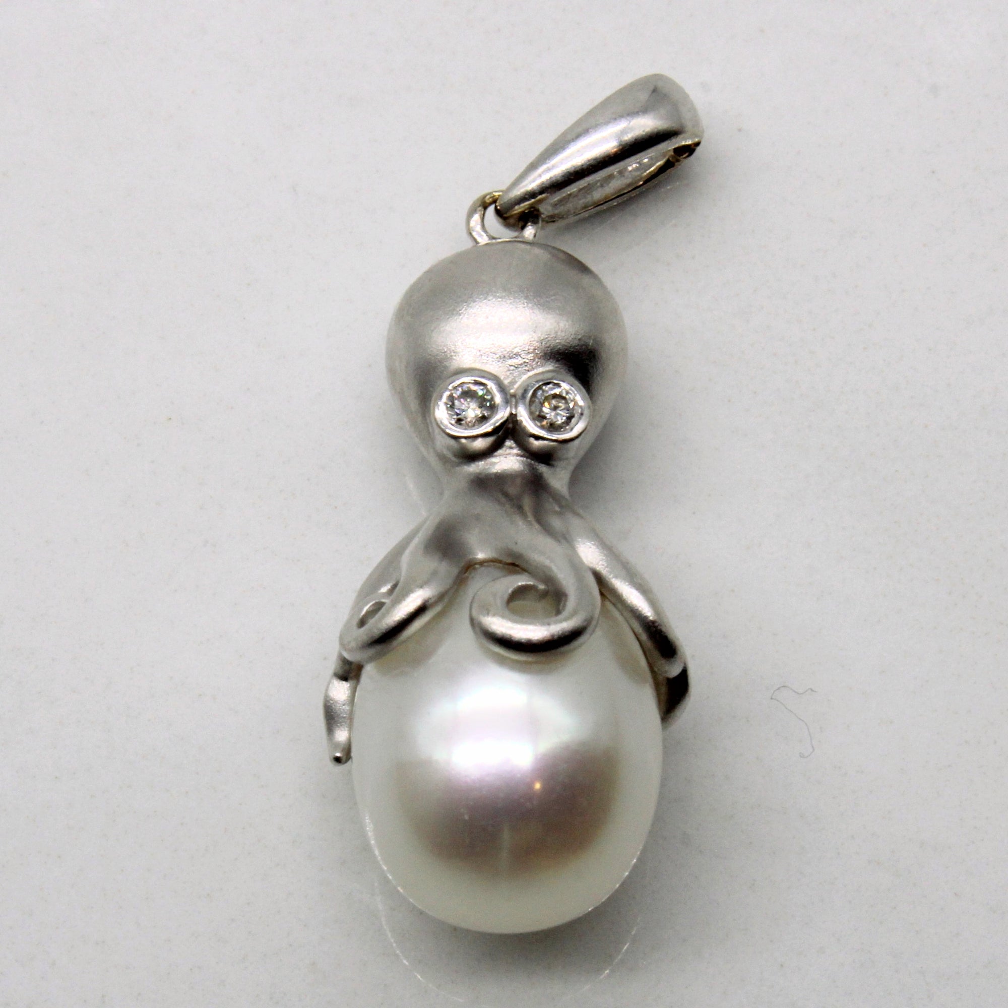 Diamond & Pearl Octopus Pendant | 0.02ctw |