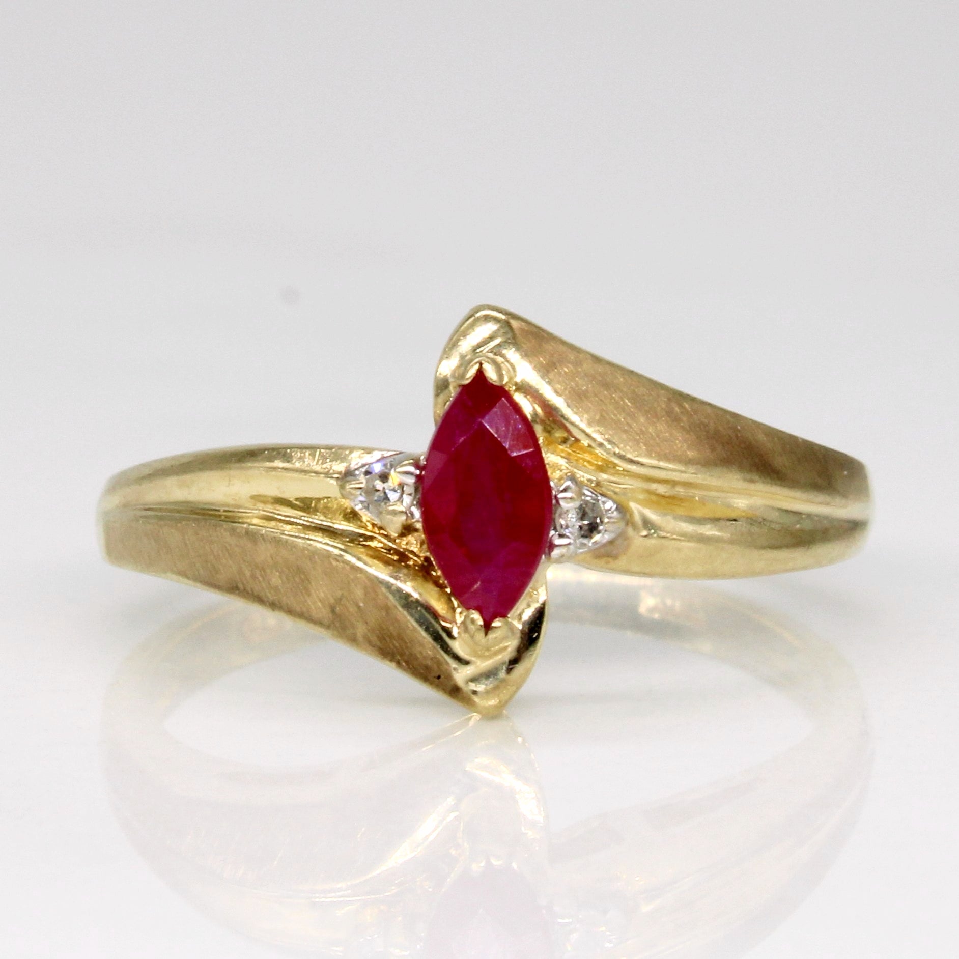 Ruby & Diamond Ring | 0.20ct, 0.01ctw | SZ 6 |