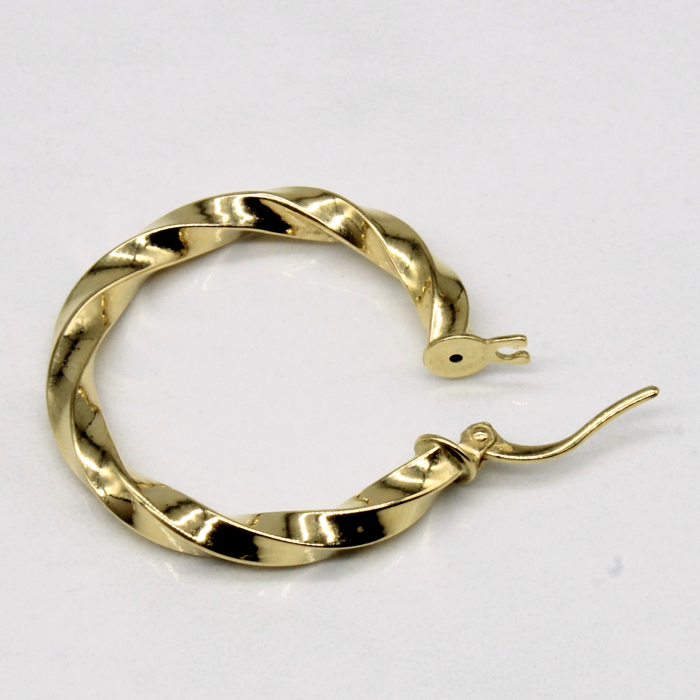 18k Yellow Gold Twisted Hoop Earrings