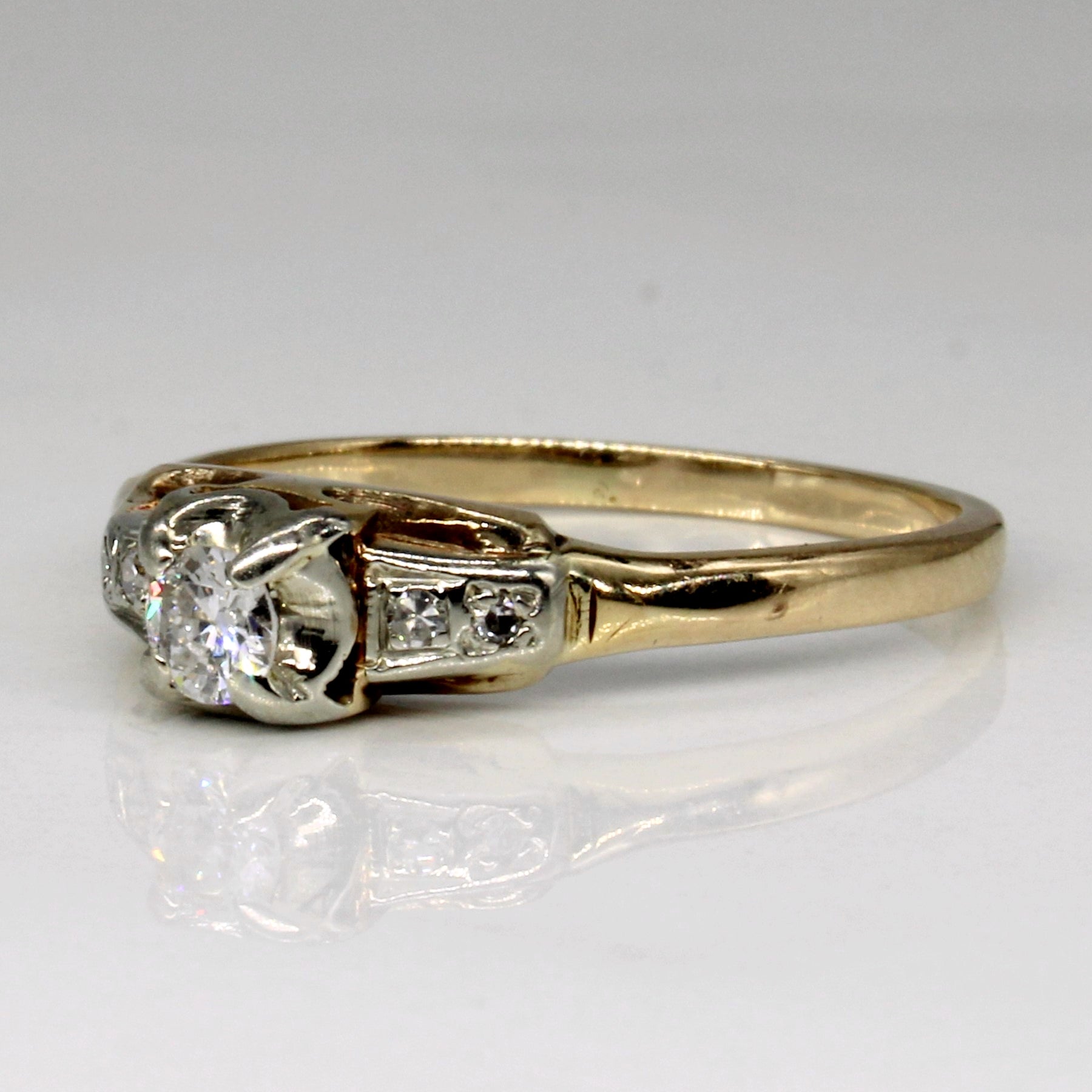 Five Stone Diamond Ring | 0.15ctw | SZ 7.5 |